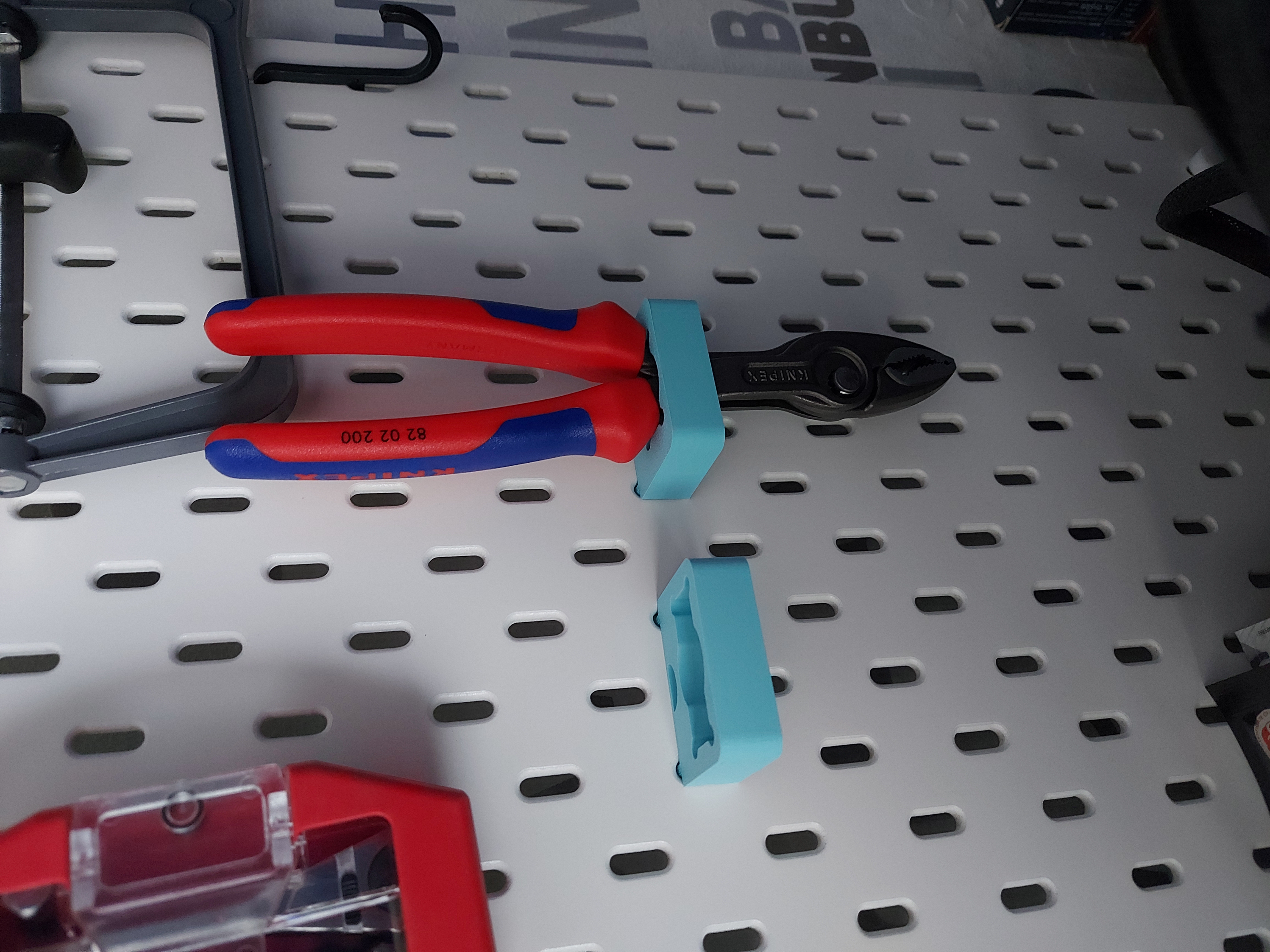 Knipex TwinGrip Ikea Skadis 82 02 200