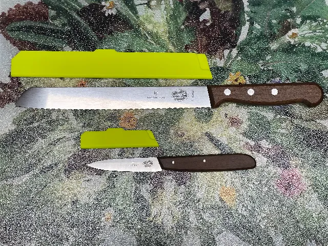 Kitchen knife blade guards