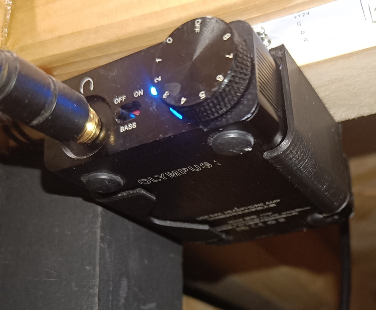 Fiio Olympus 2 under desk mount by Morbier | Download free STL model ...