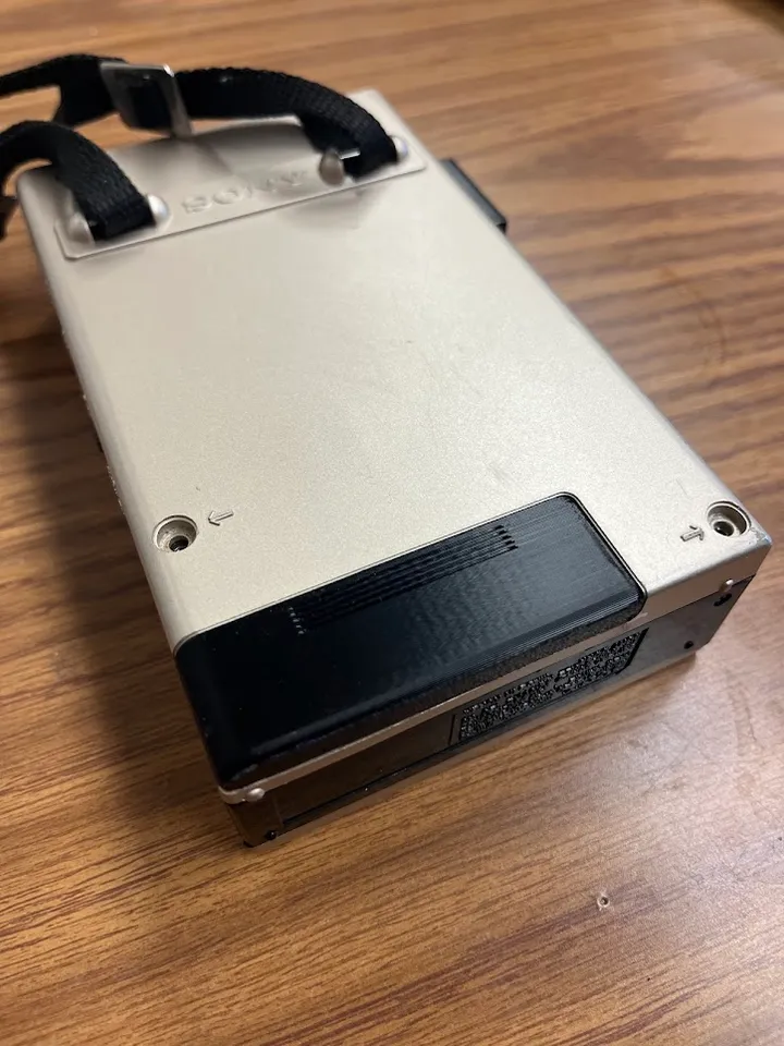WM-F8/WM-F9 Walkman Battery Cover by cd_collection | Download free