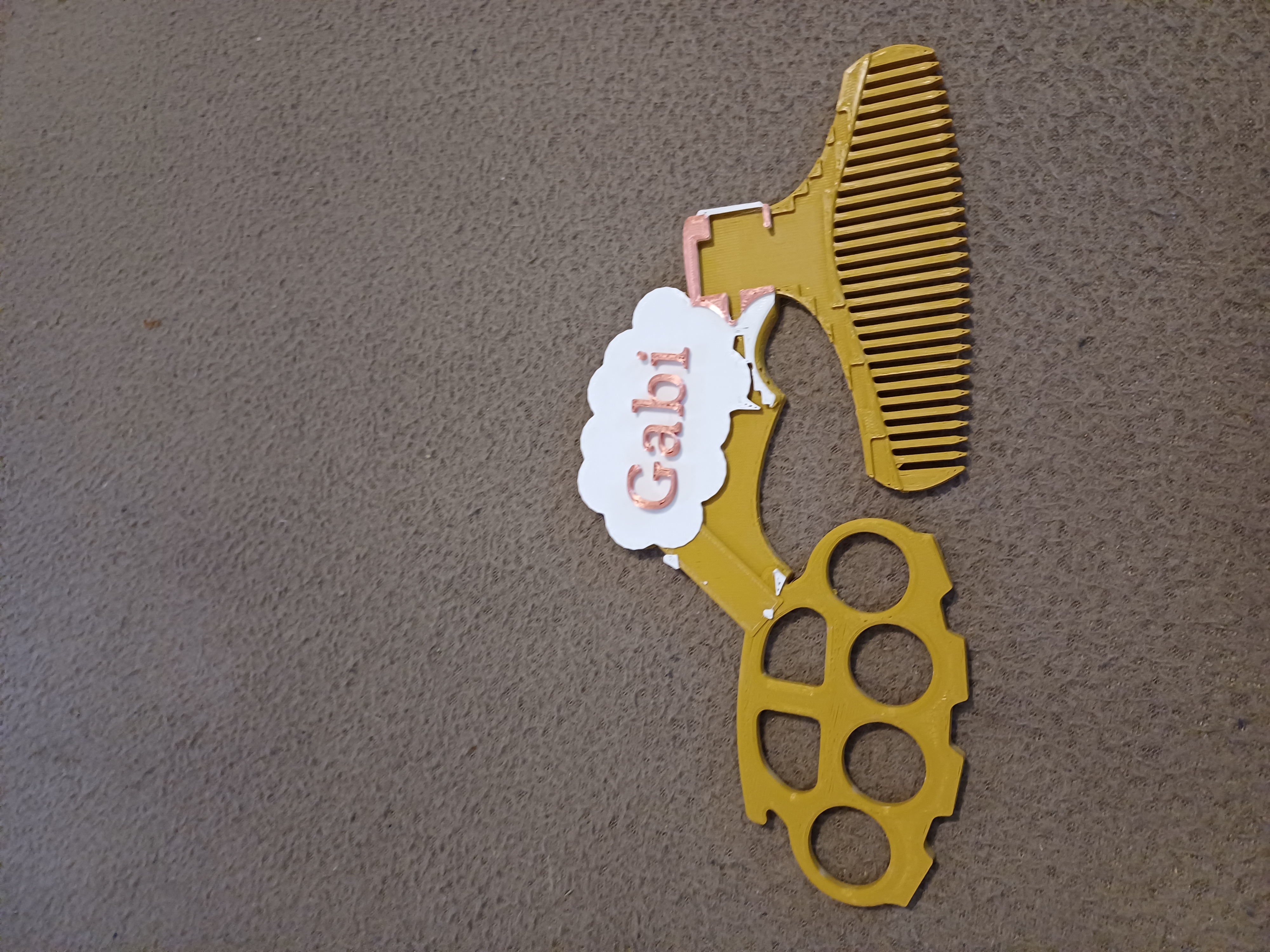 Battle comb for Gabi