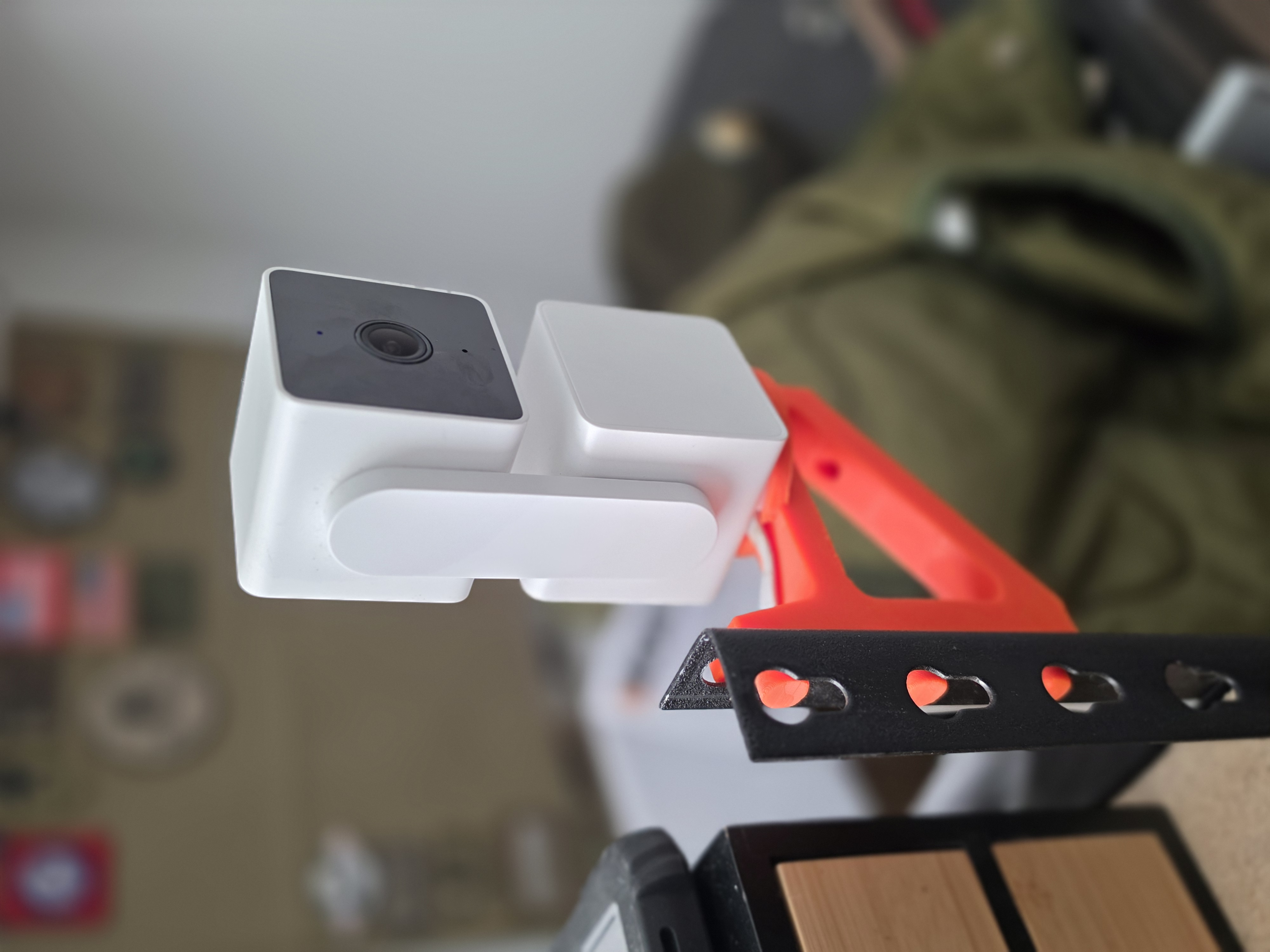 Wyze Cam V3 keyhole mount