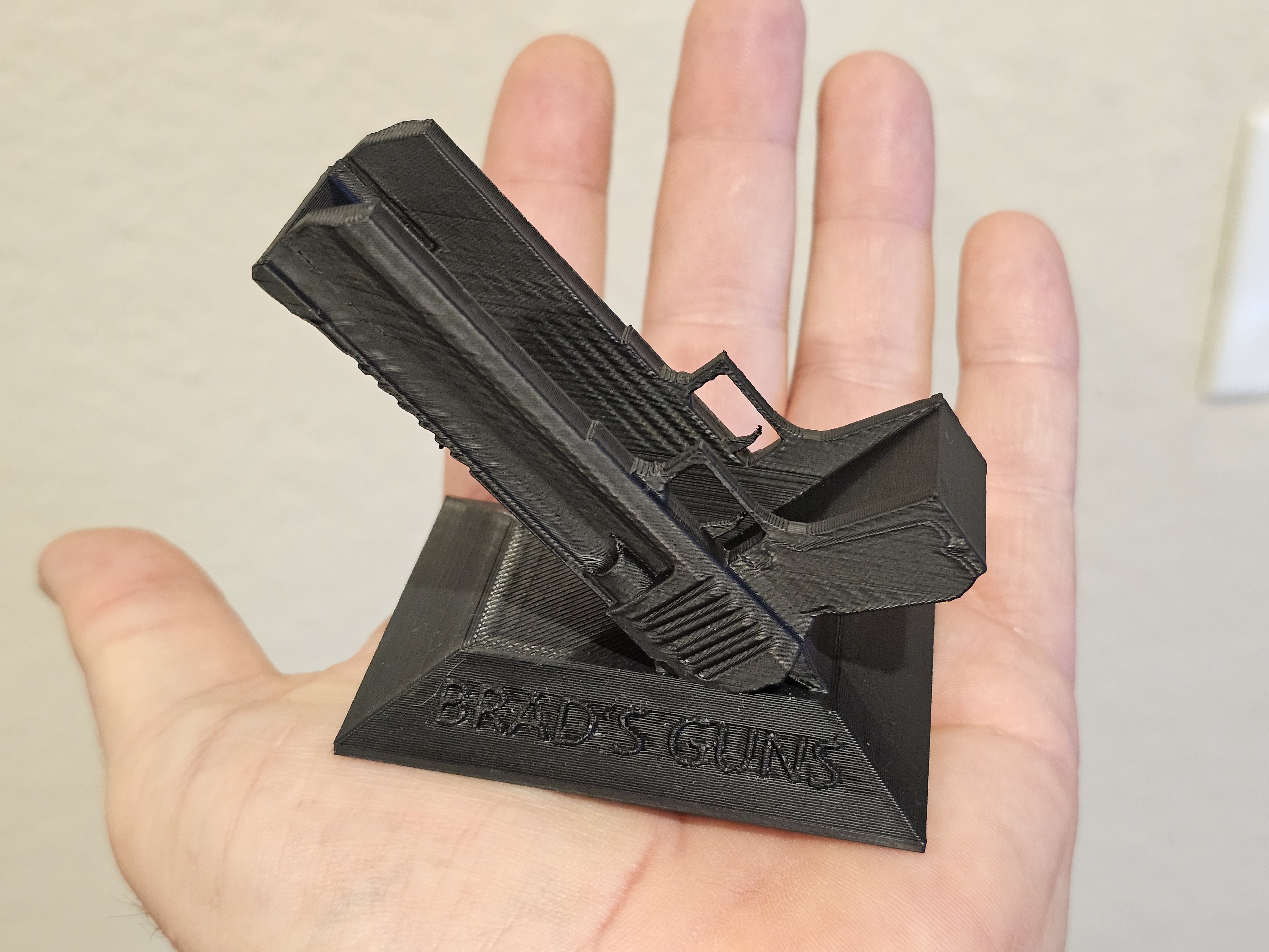 Desert Eagle card holder ((fixed)Fixed)