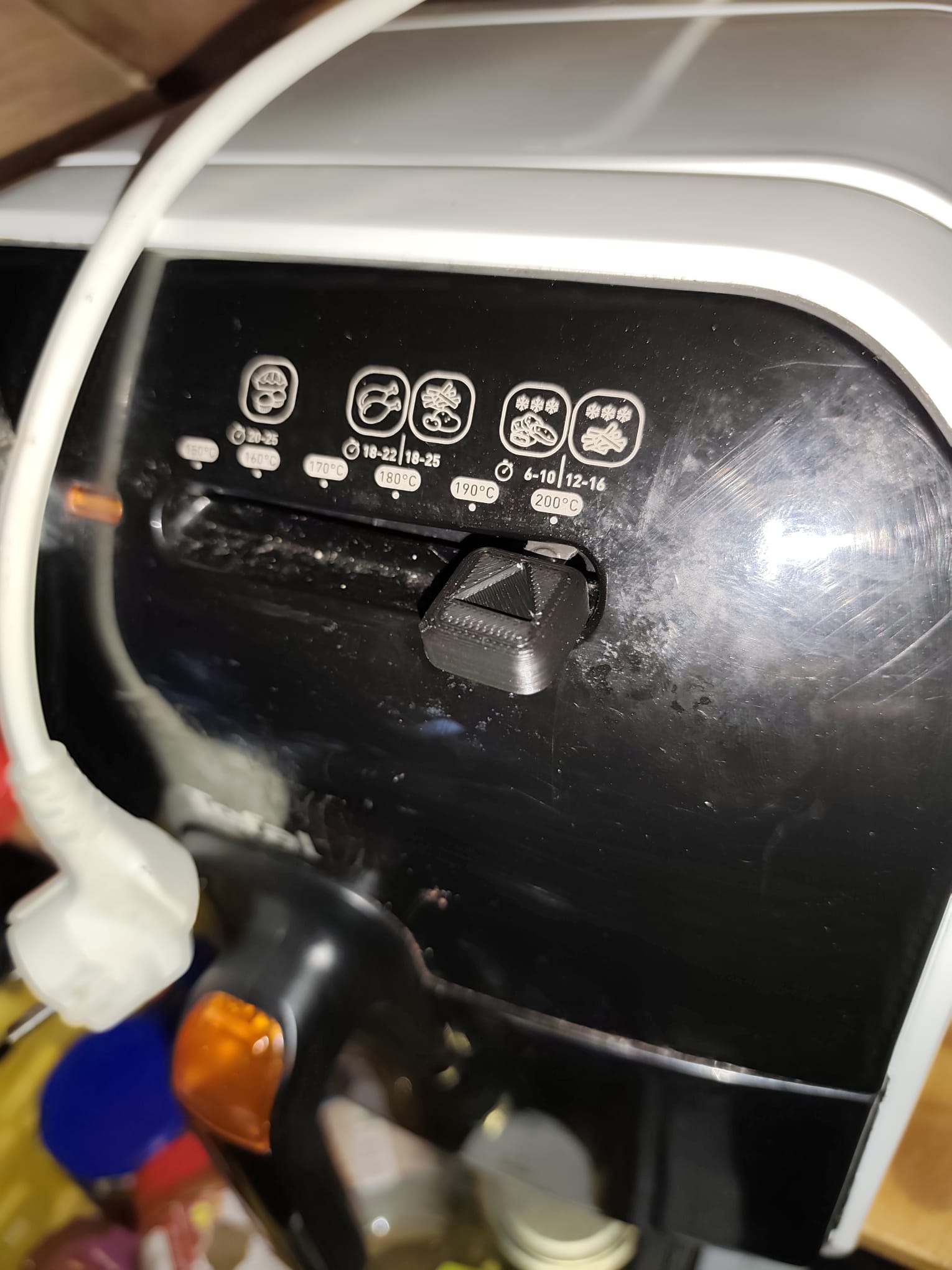 Tefal Airfryer Delight F1000 temperature control knob