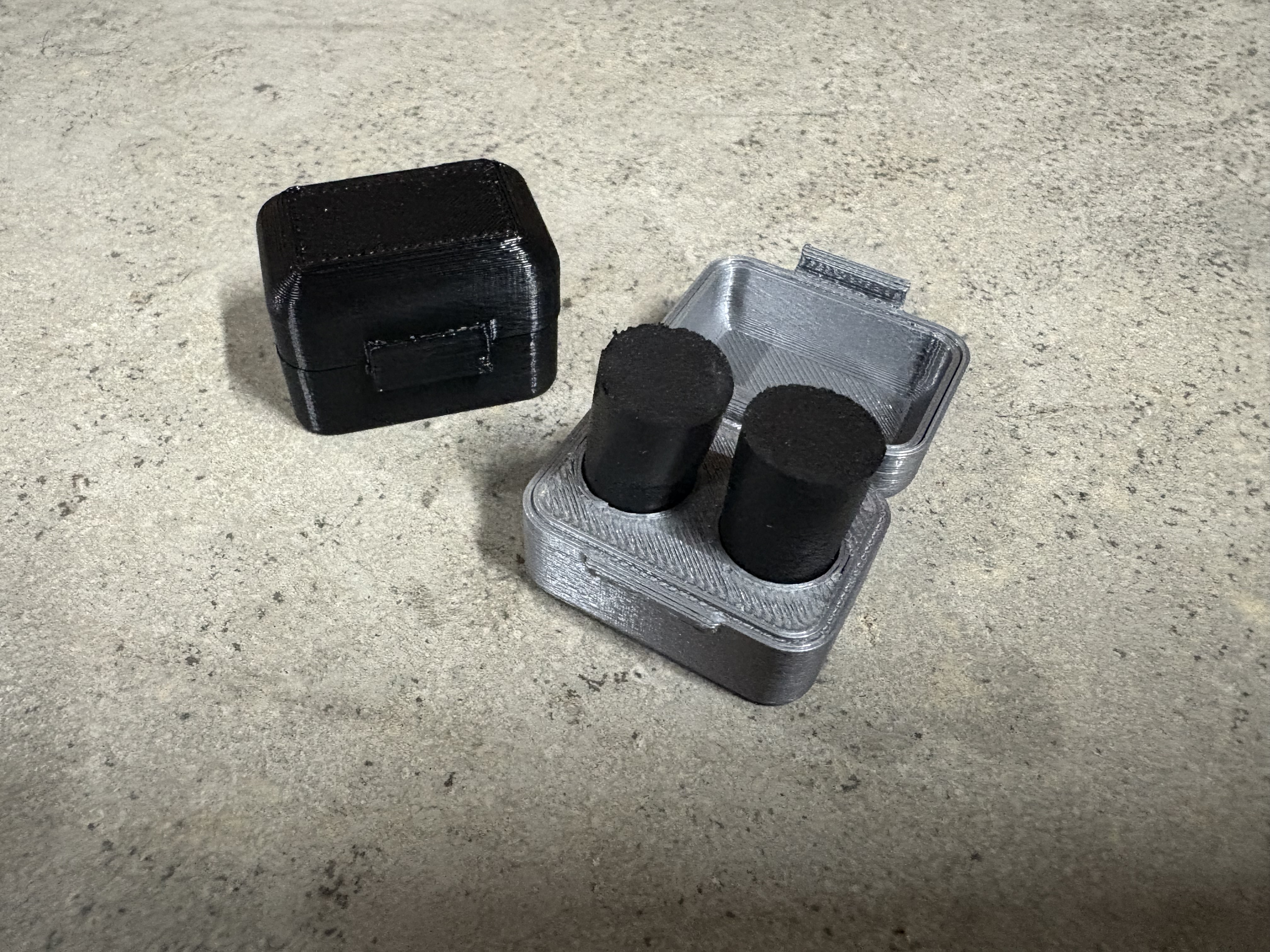 Miniatura 4 do modelo 3D PlugBox - RangeVault Series | PIP Earplug Case
