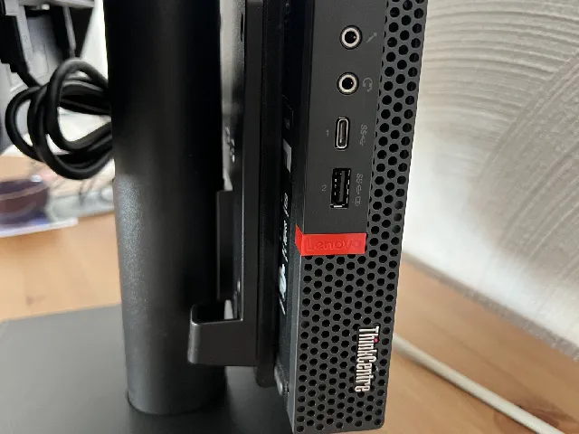 Lenovo ThinkCentre VESA 100x100 mount