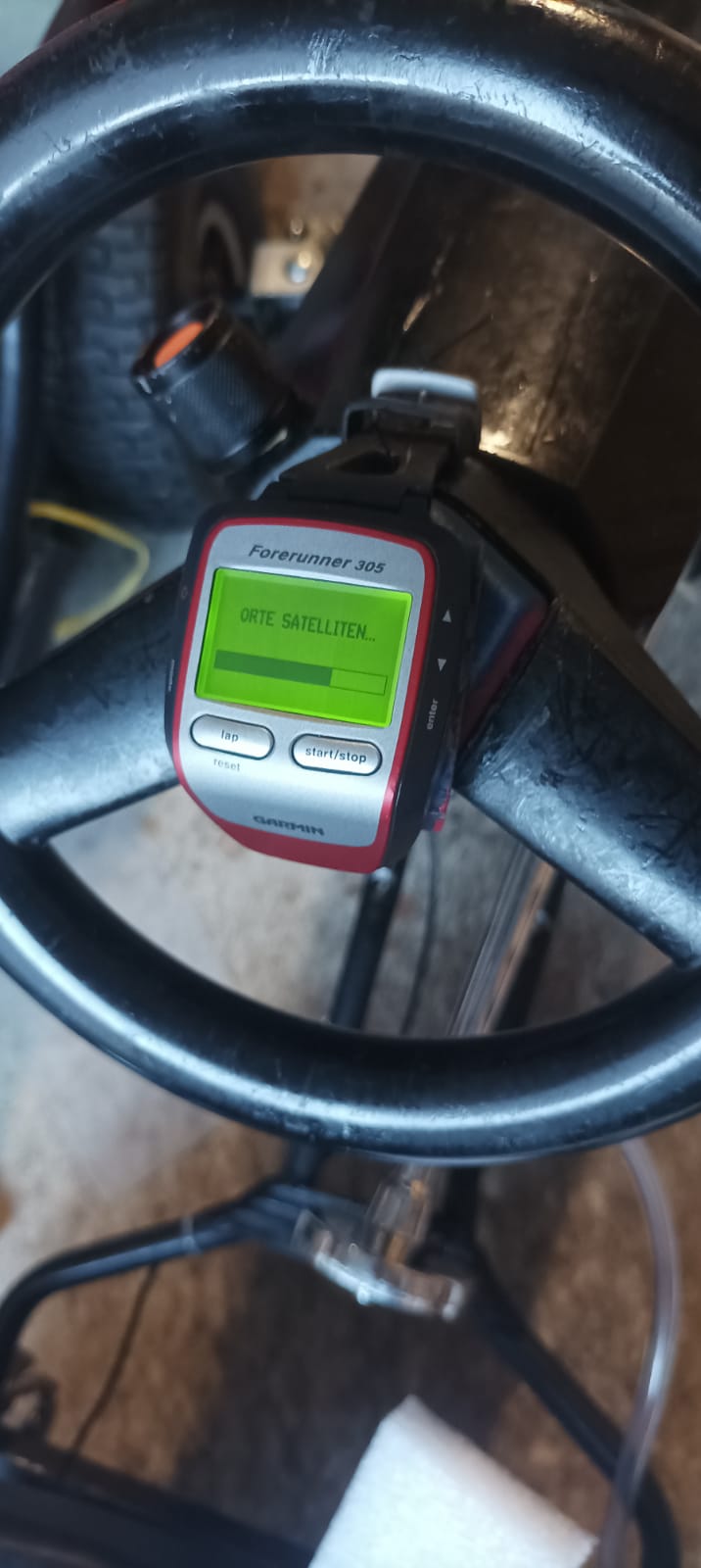forunner 305 Gocard steeringwheel holder