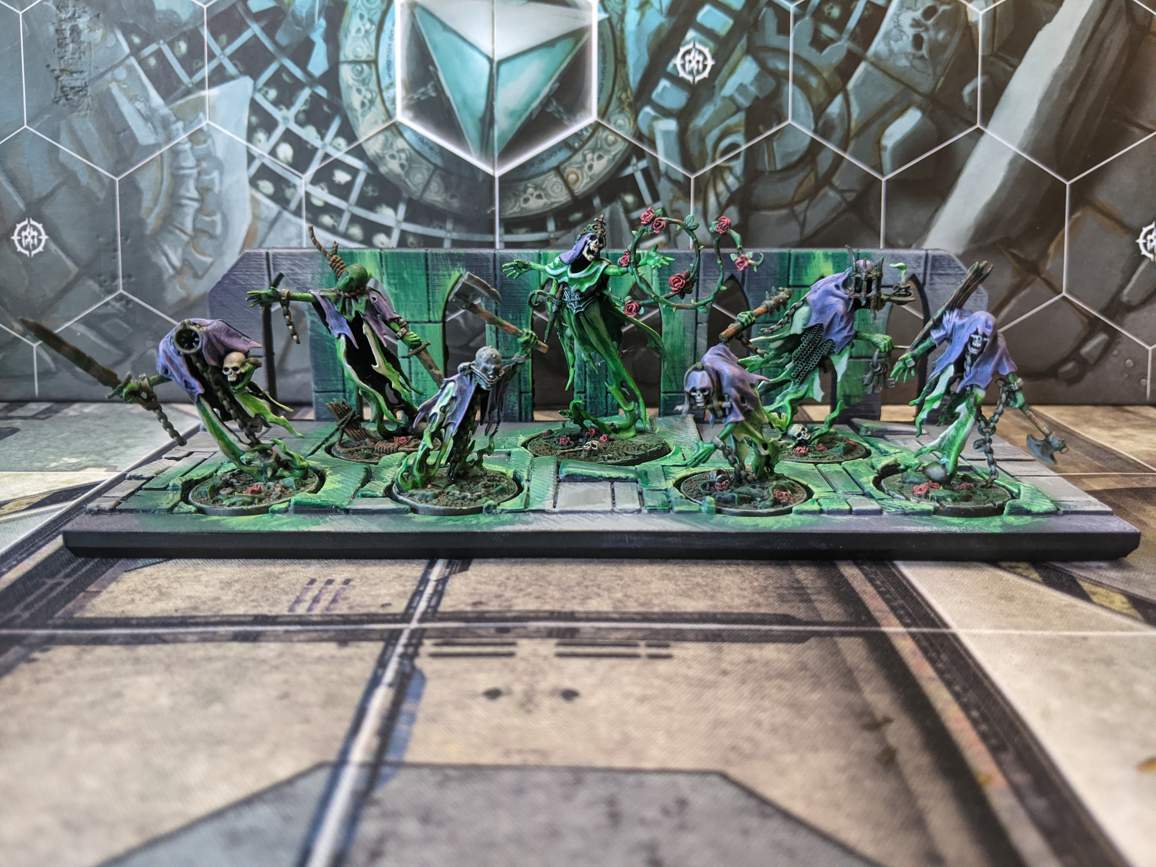 Thorns of the Briar Queen Miniature Display Stand