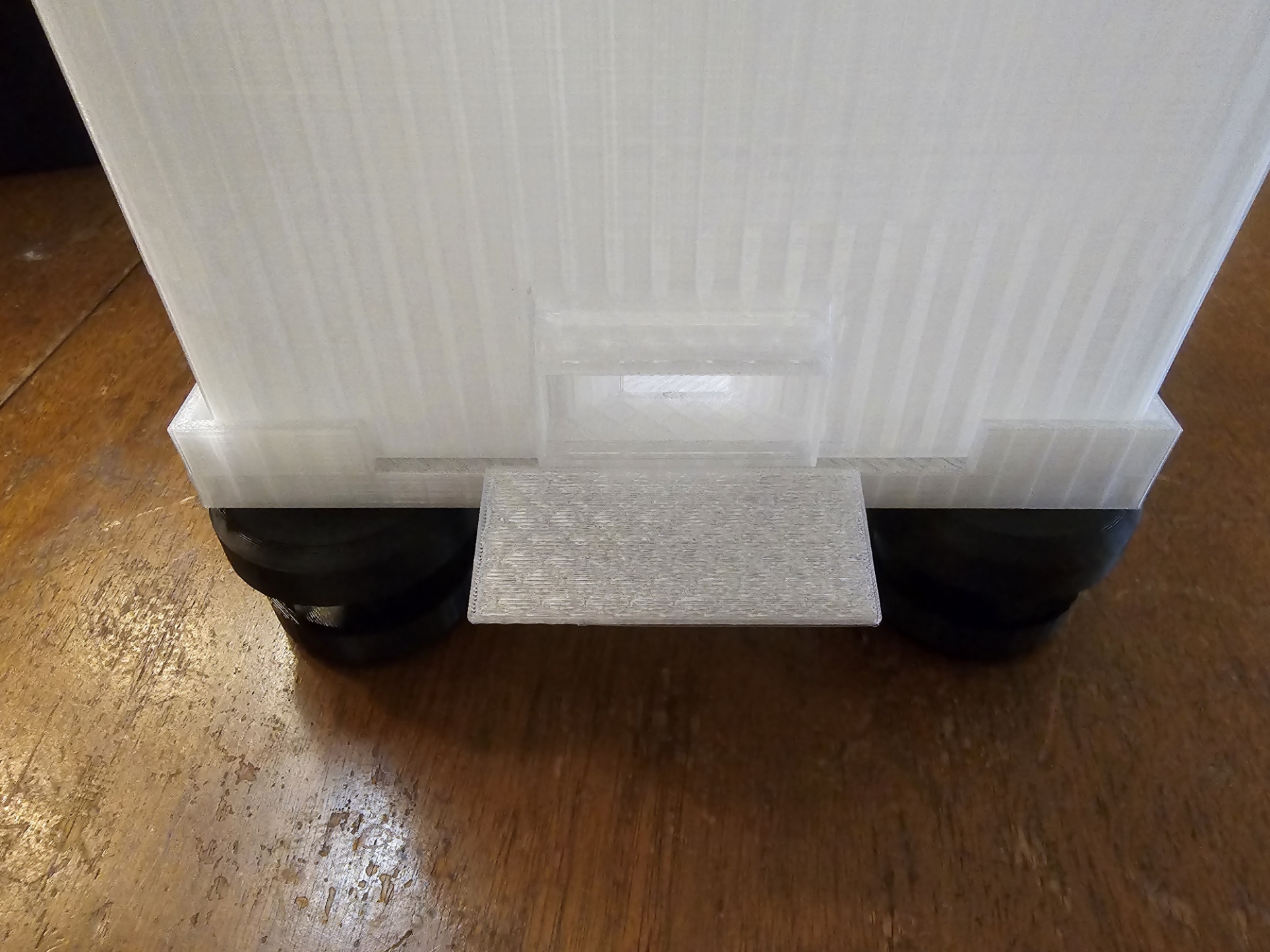 Landing pads for Mini Beehive