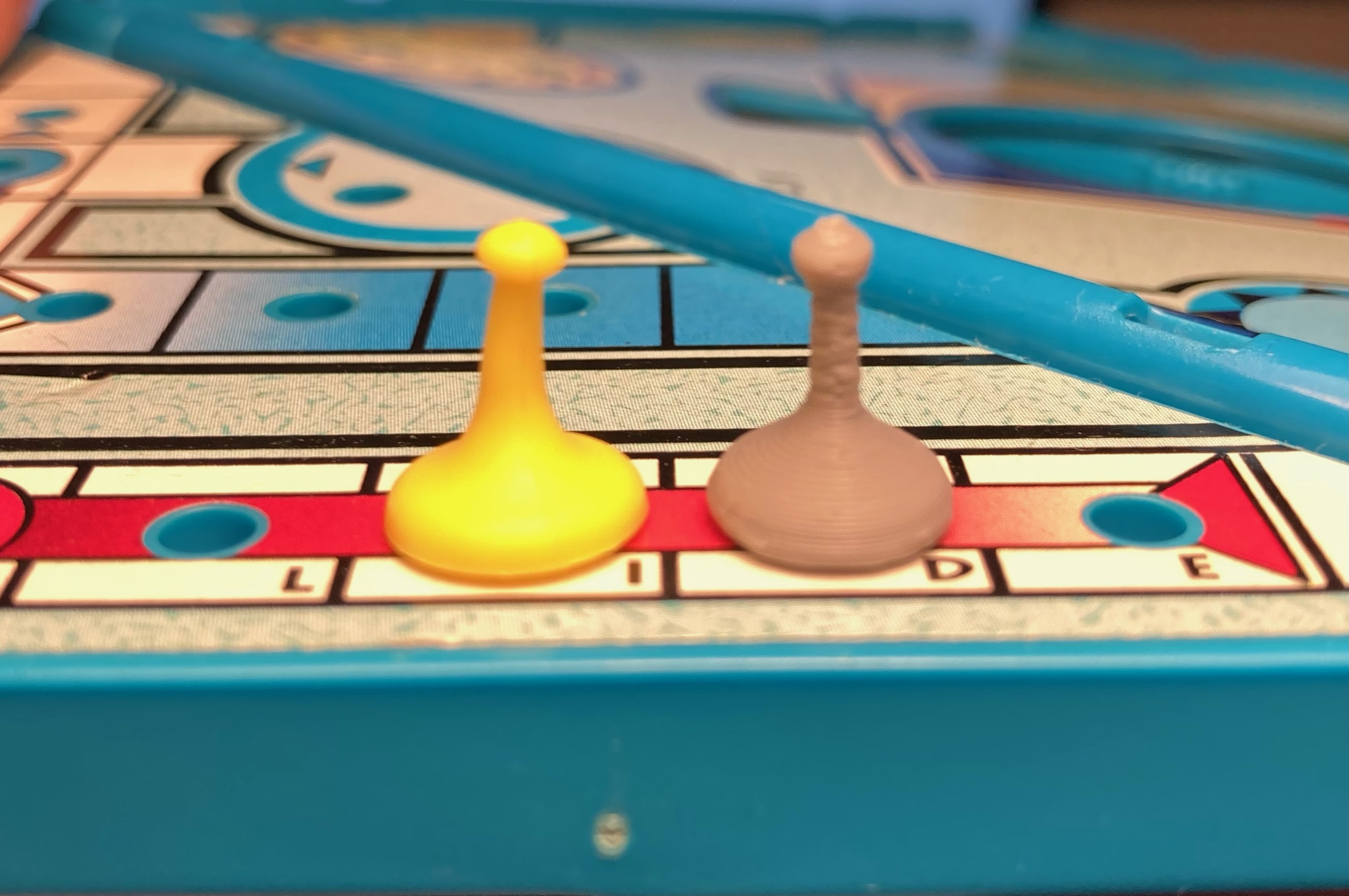 Sorry Fun on the Run Travel Board Game Replacement Pieces