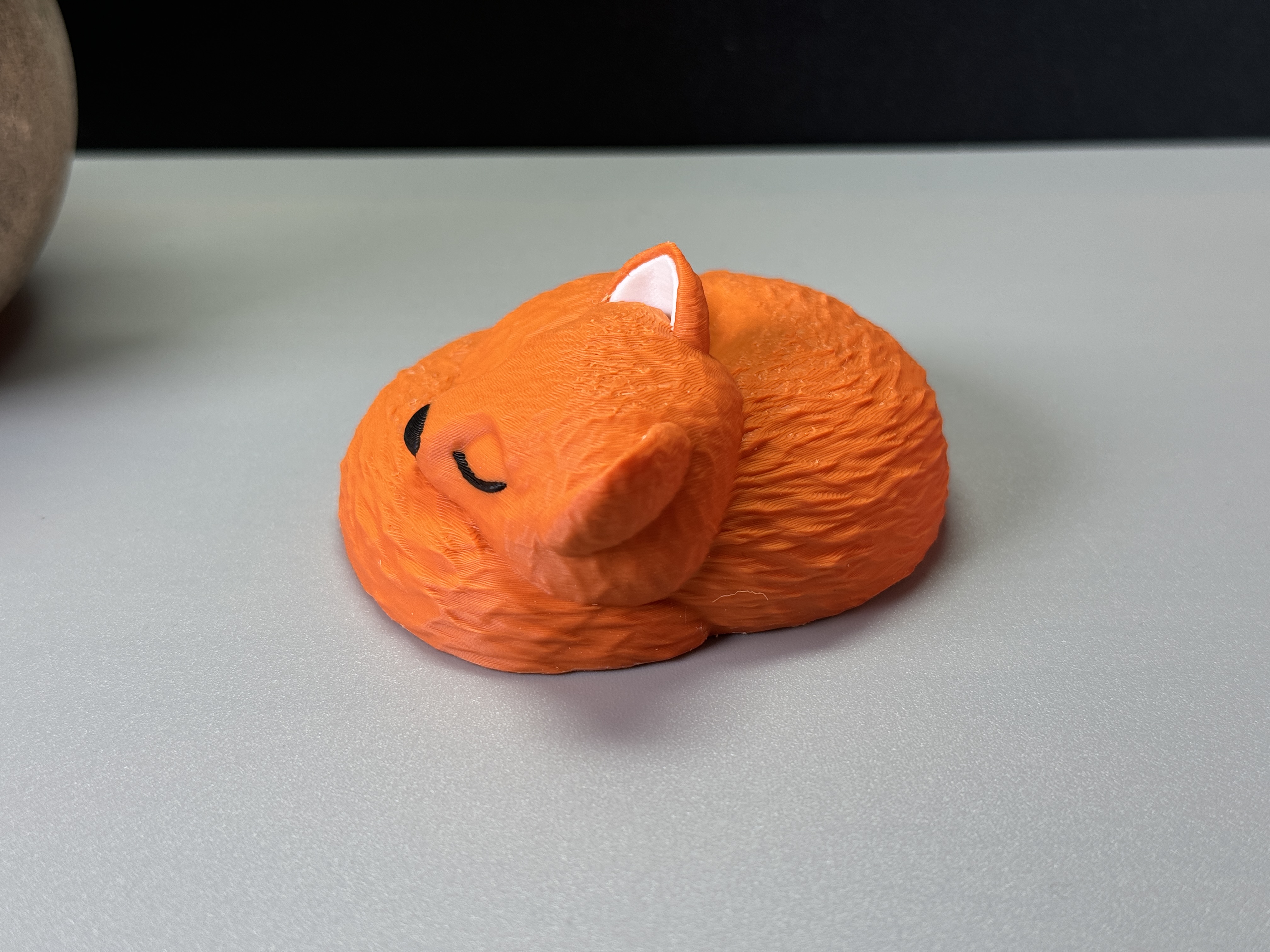 Miniatura 4 do modelo 3D Sleeping Fox