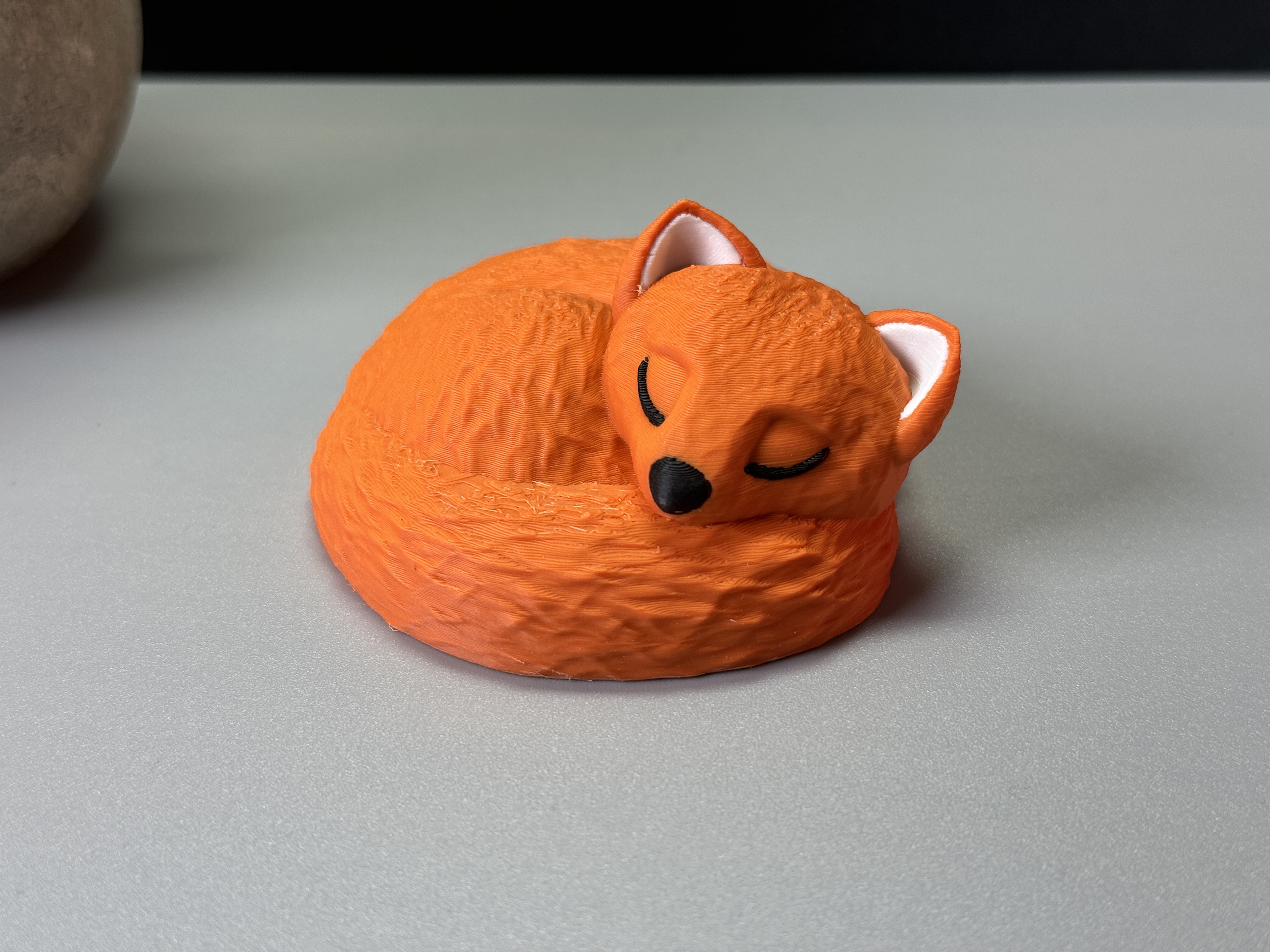 Miniatura 6 do modelo 3D Sleeping Fox