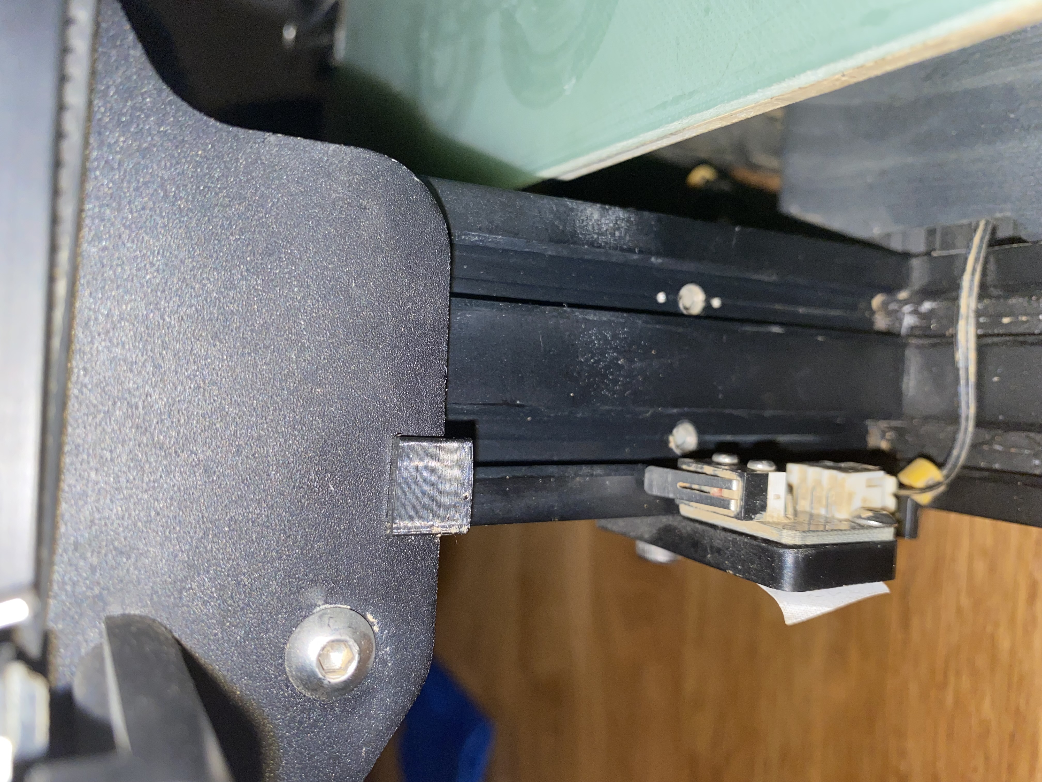 Spacer for glass print bed