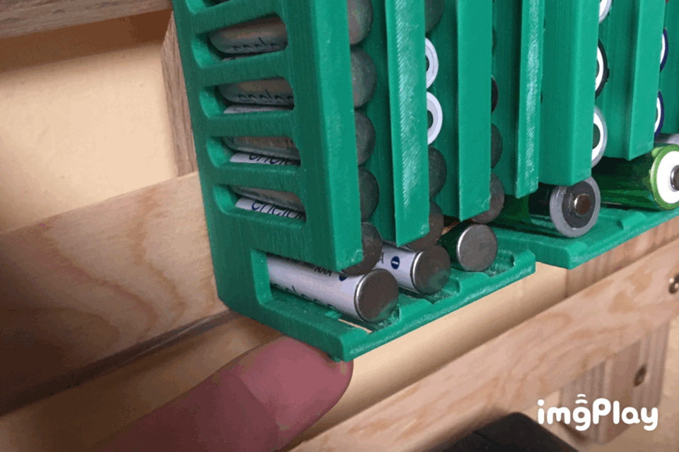 Battery Holder for AAA, AA .. multiple in one row