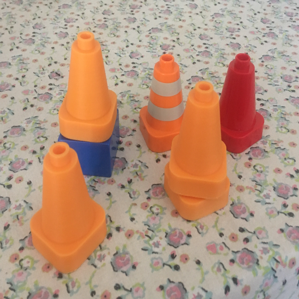 Traffic Cone // Leitkegel // Pylon (LEGO DUPLO compatible)
