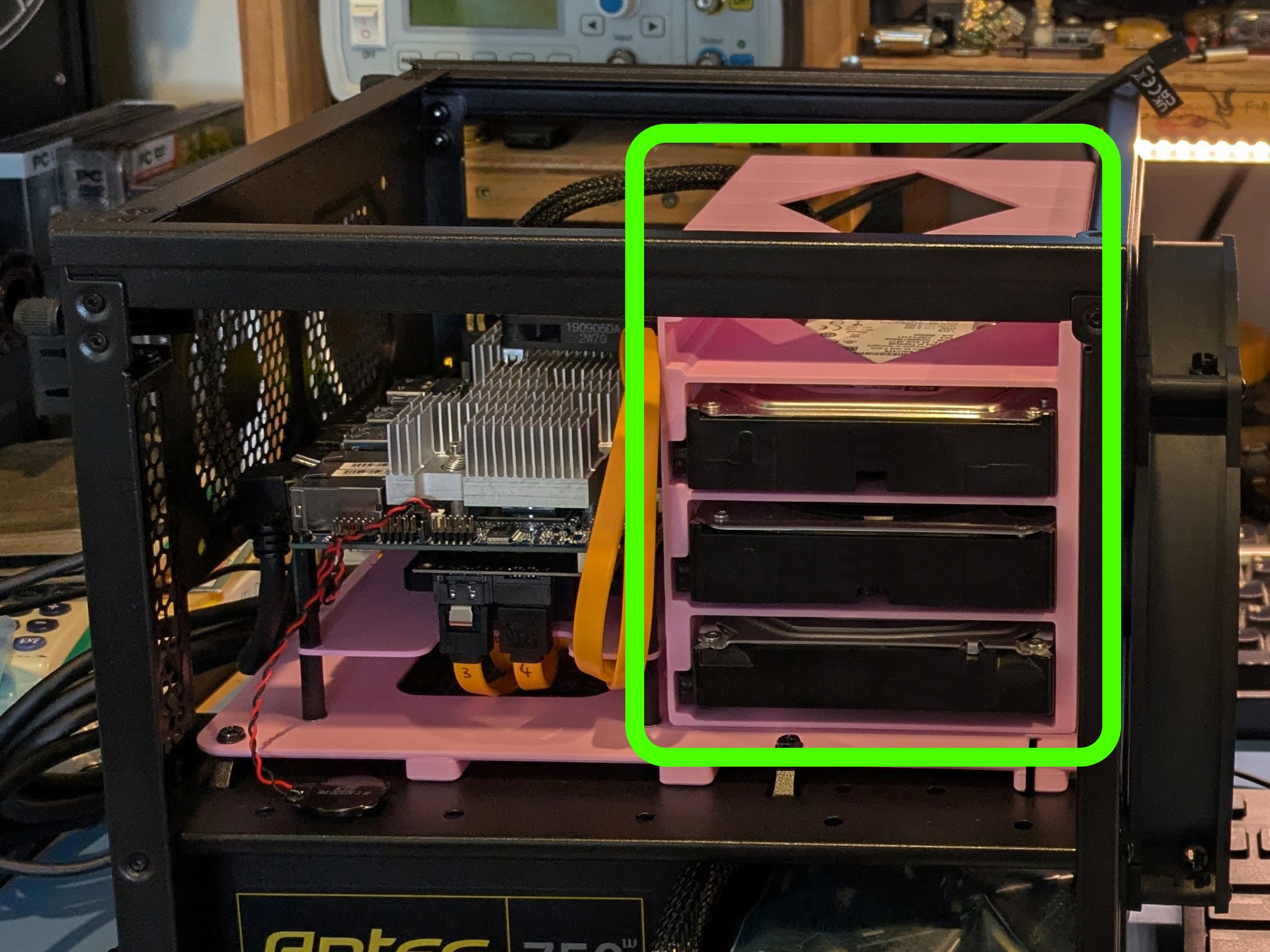 4 Bay 3.5" HDD Cage