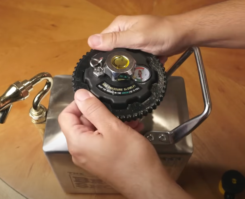 Craft Master Growler Lid Tool