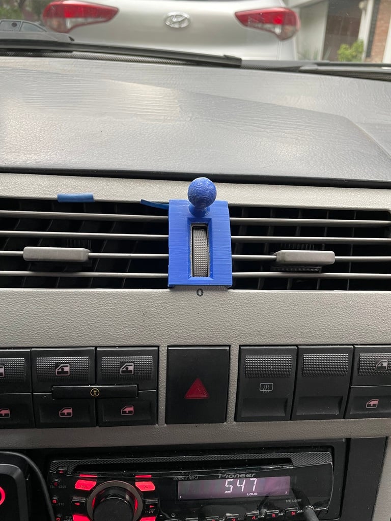 VW Pointer/Gol G3 - Cellphone Mount