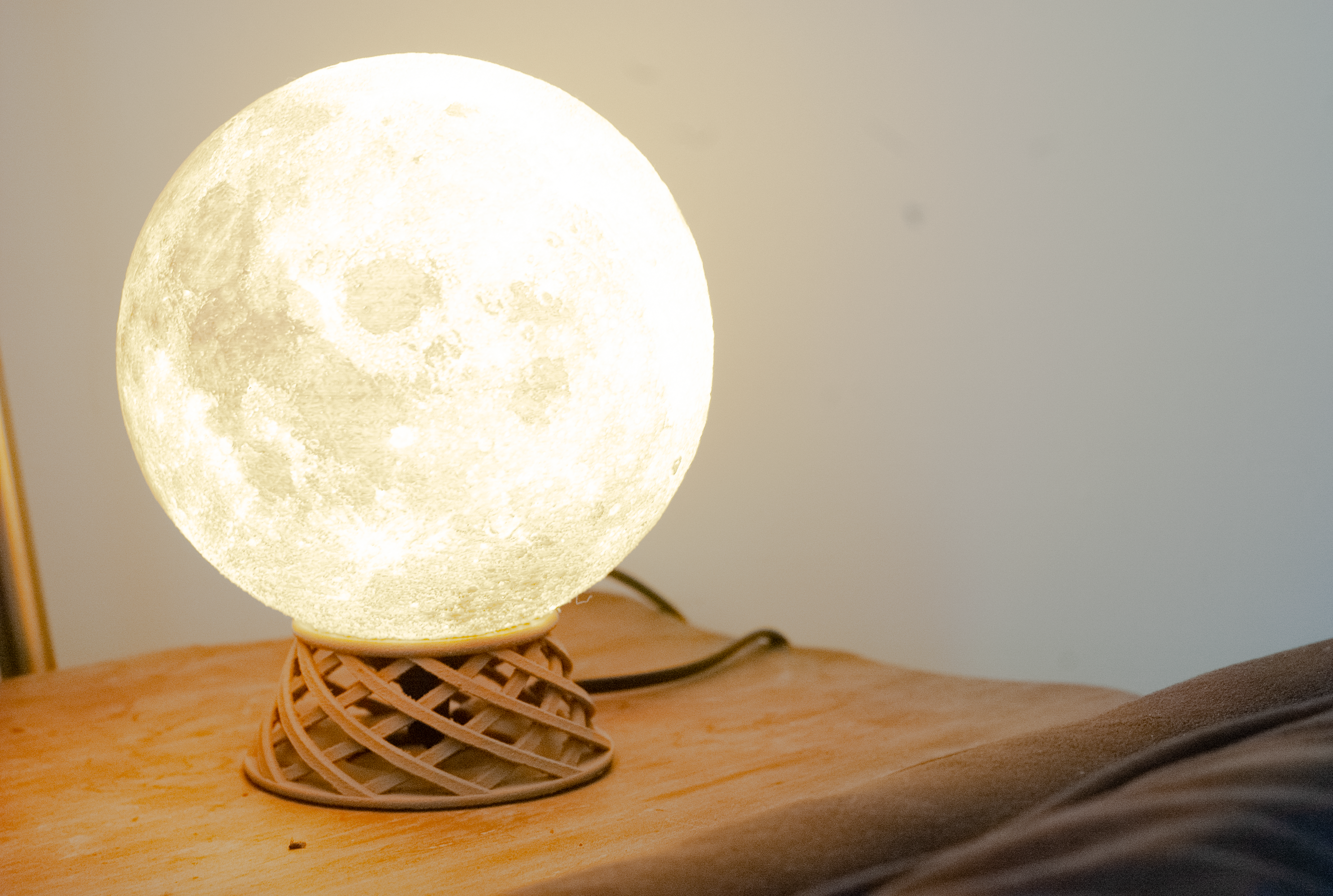Woven Stand for Designer Moon Lamp at 80% Scale