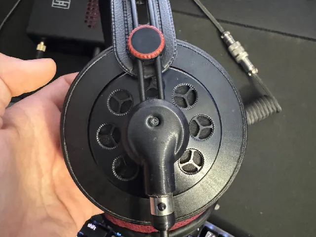 Superlux hd681 / AKG k240 detachable cable mod