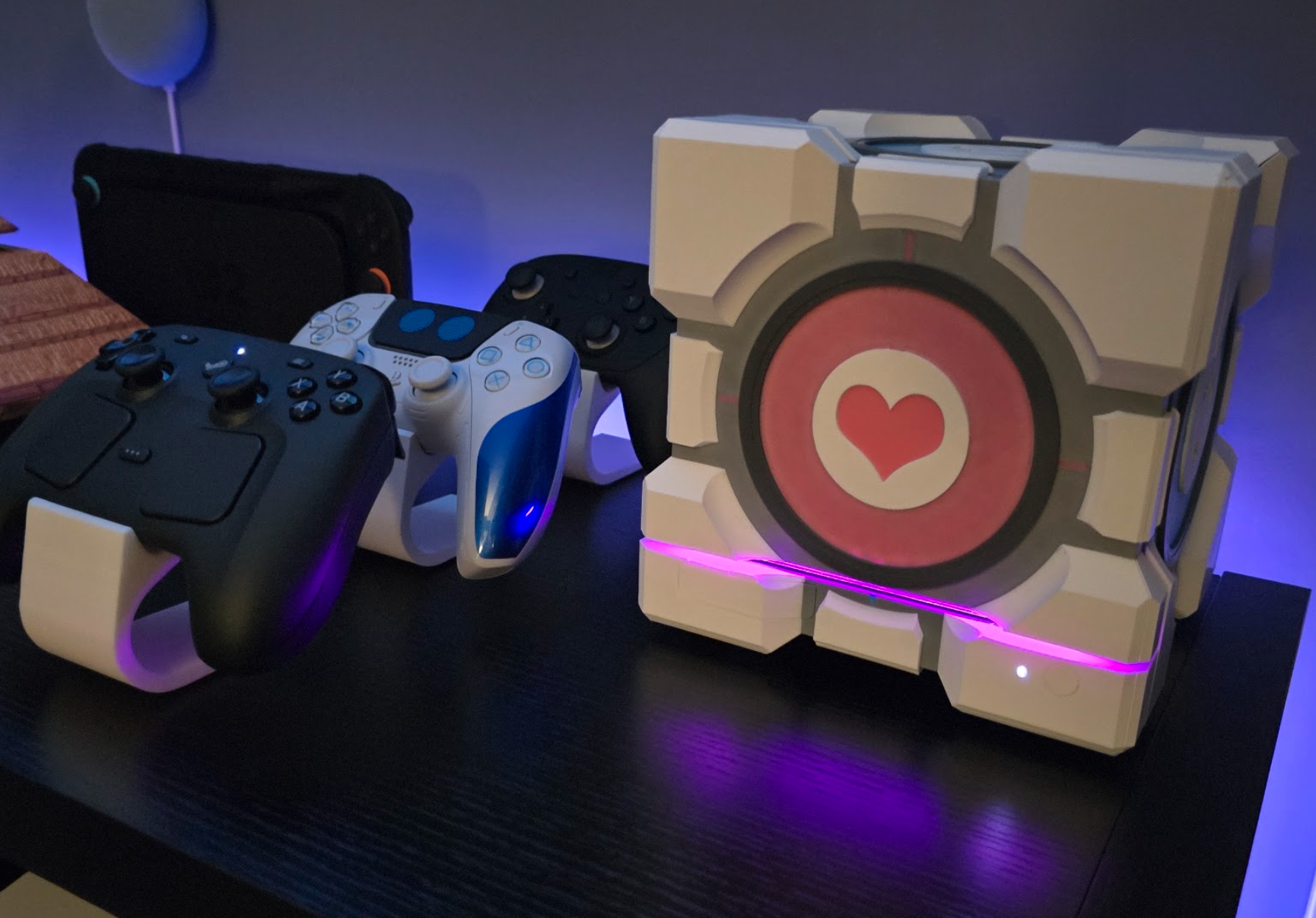 Steam Machine Companion Cube/ Weighted Storage Cube Case