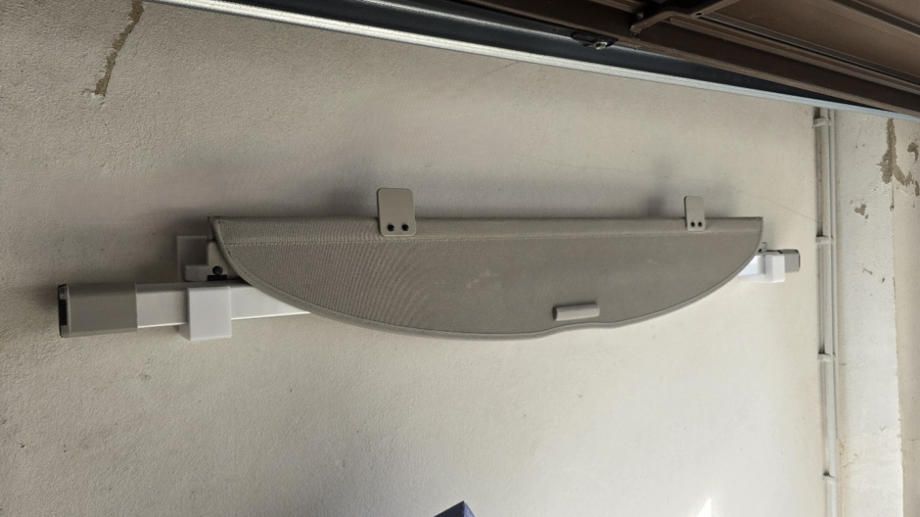 Nissan Xtrail, Pathfinder, Wand Halterung, Wall Hook, Abdeckung Kofferraum, Trunk Cover,  space cover