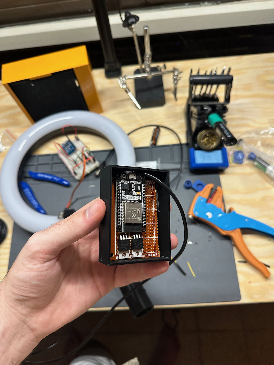 Miniatura 2 do modelo 3D ESP32 - Project Box