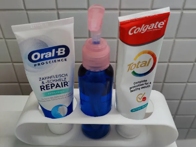 Toothpaste Organizer with adapter for smaller tubes