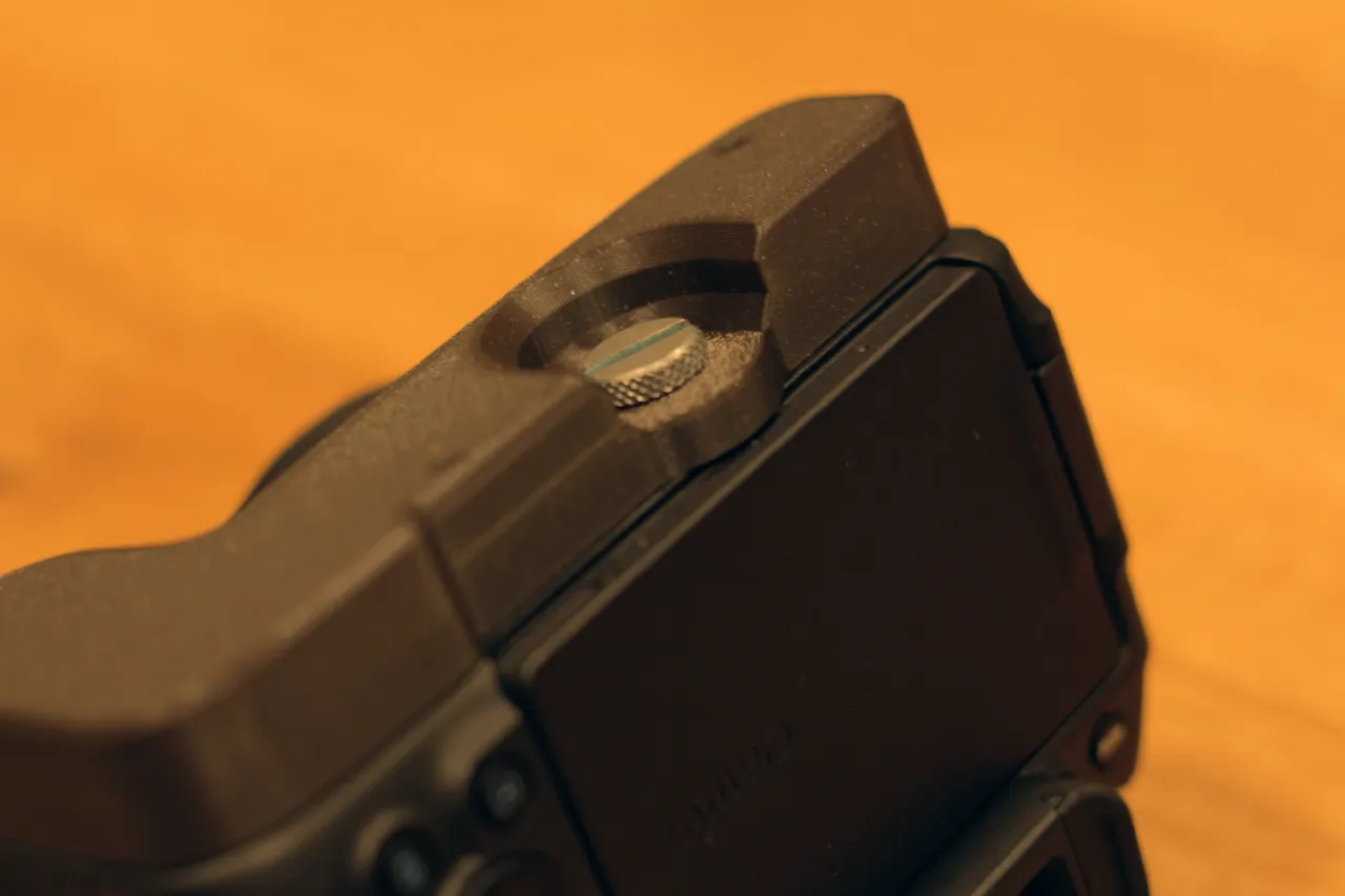 Grip Extension - Canon R8 by IZ Labs | Download free STL model