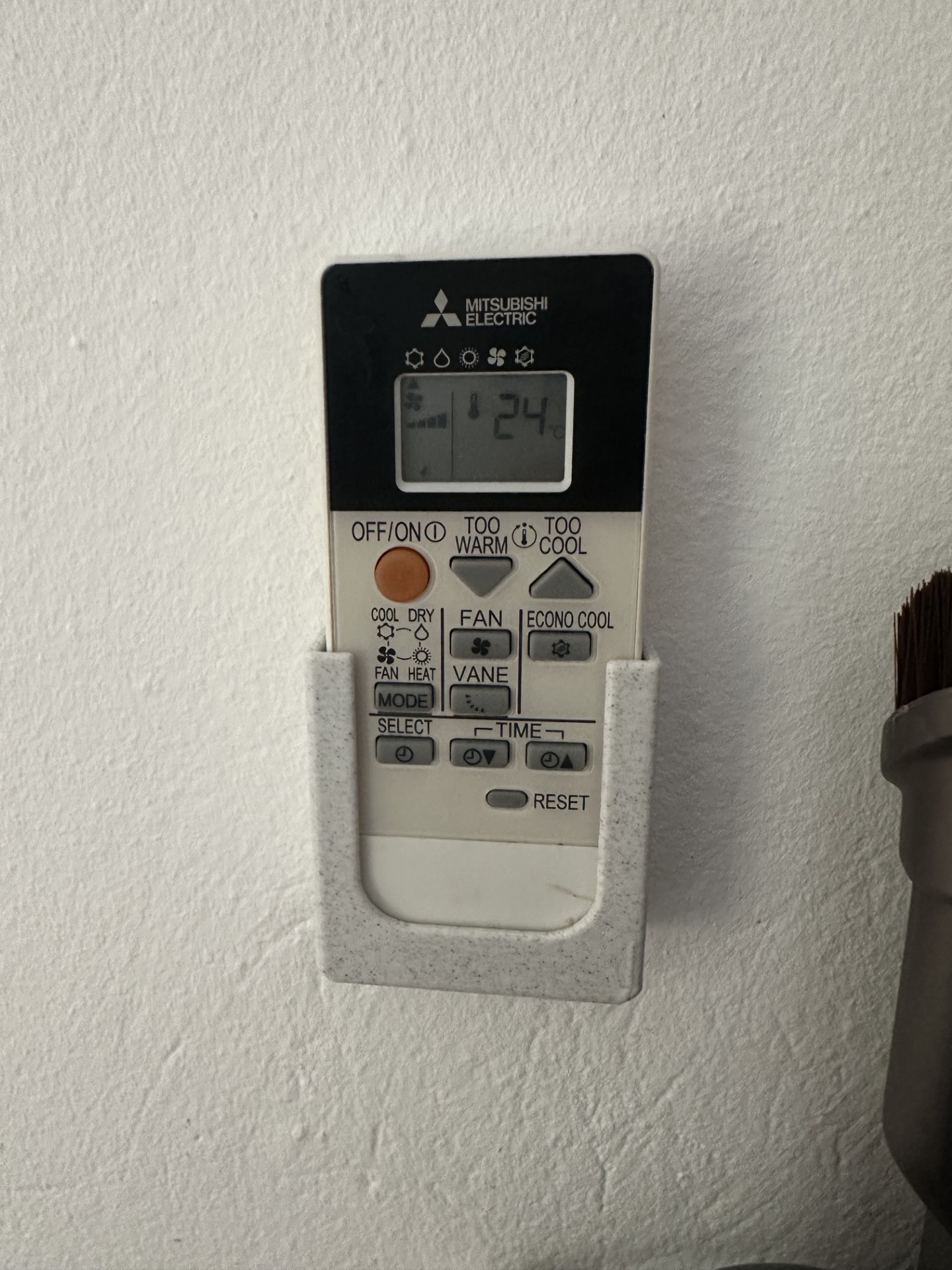 Mitshubishi AC remote stand
