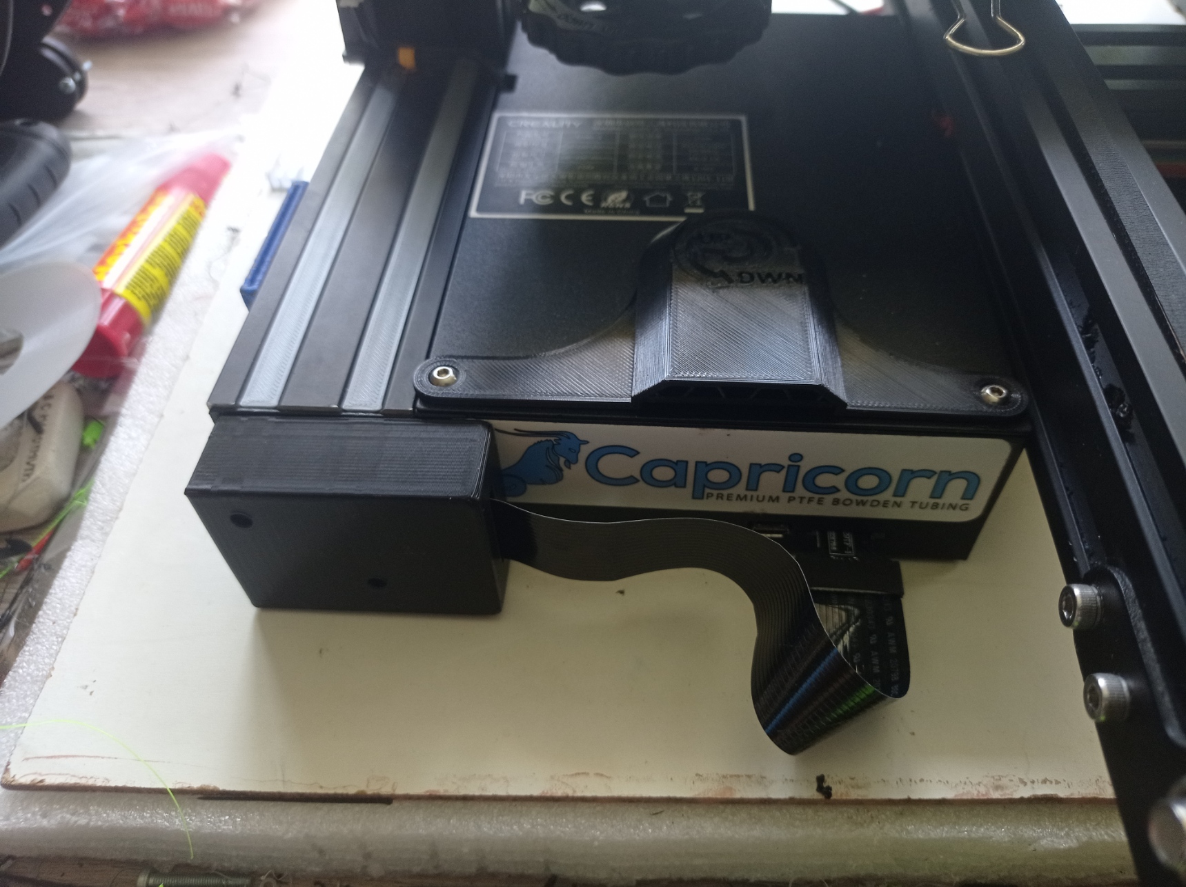 Ender 3 - Simple holder to reduction sd card to micro sd.