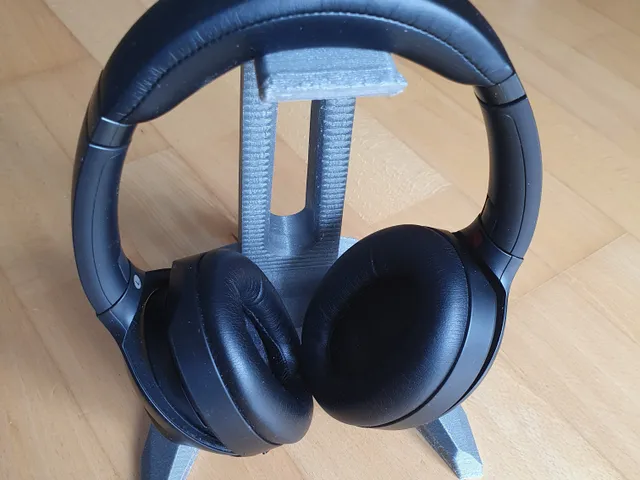Headphone stand