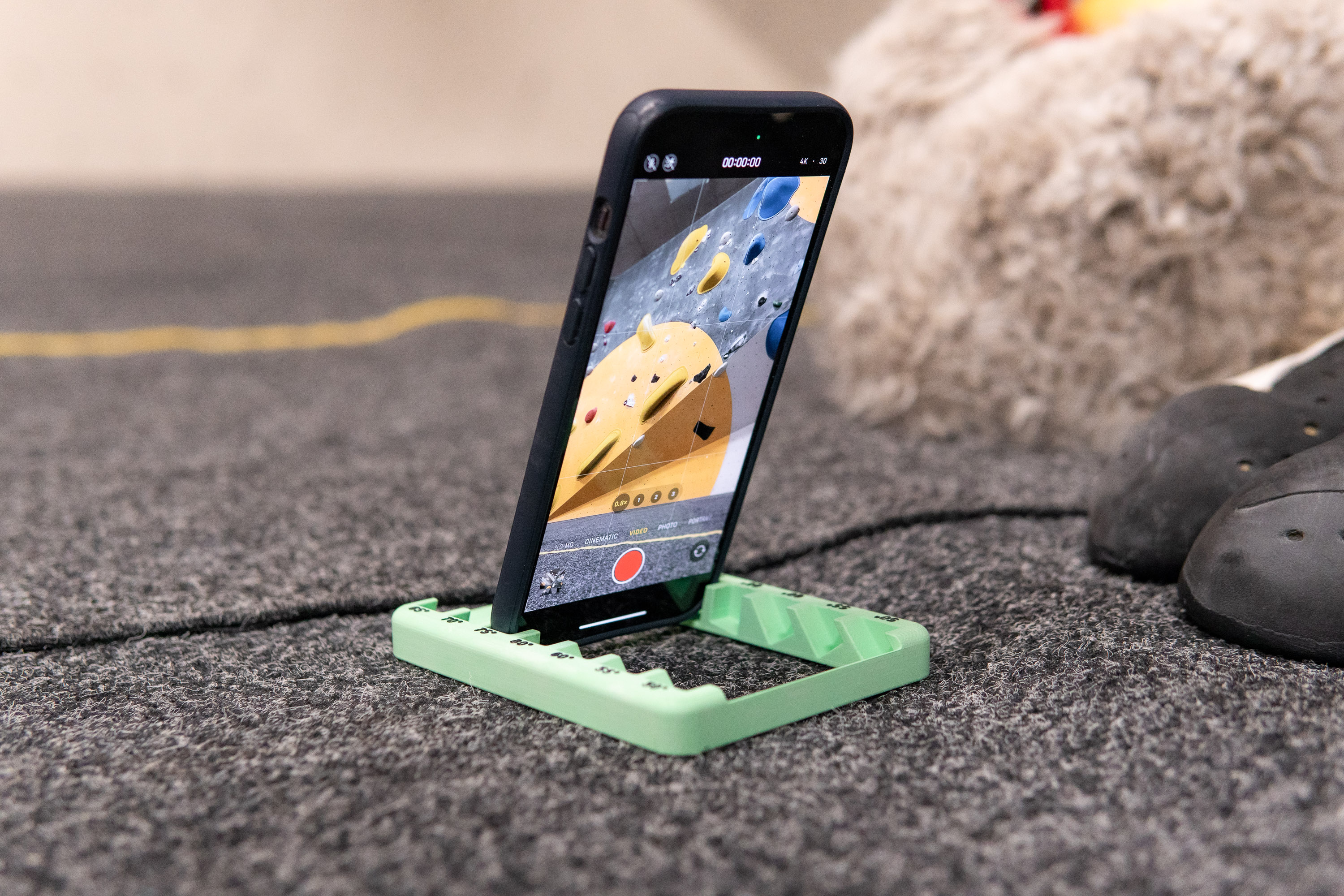 Bouldering vertical tripod/stand remix