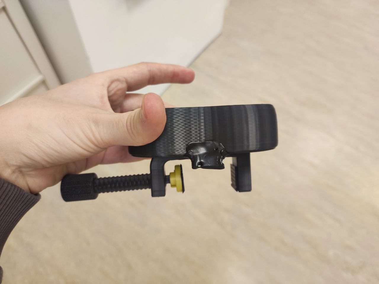 Tooth holder