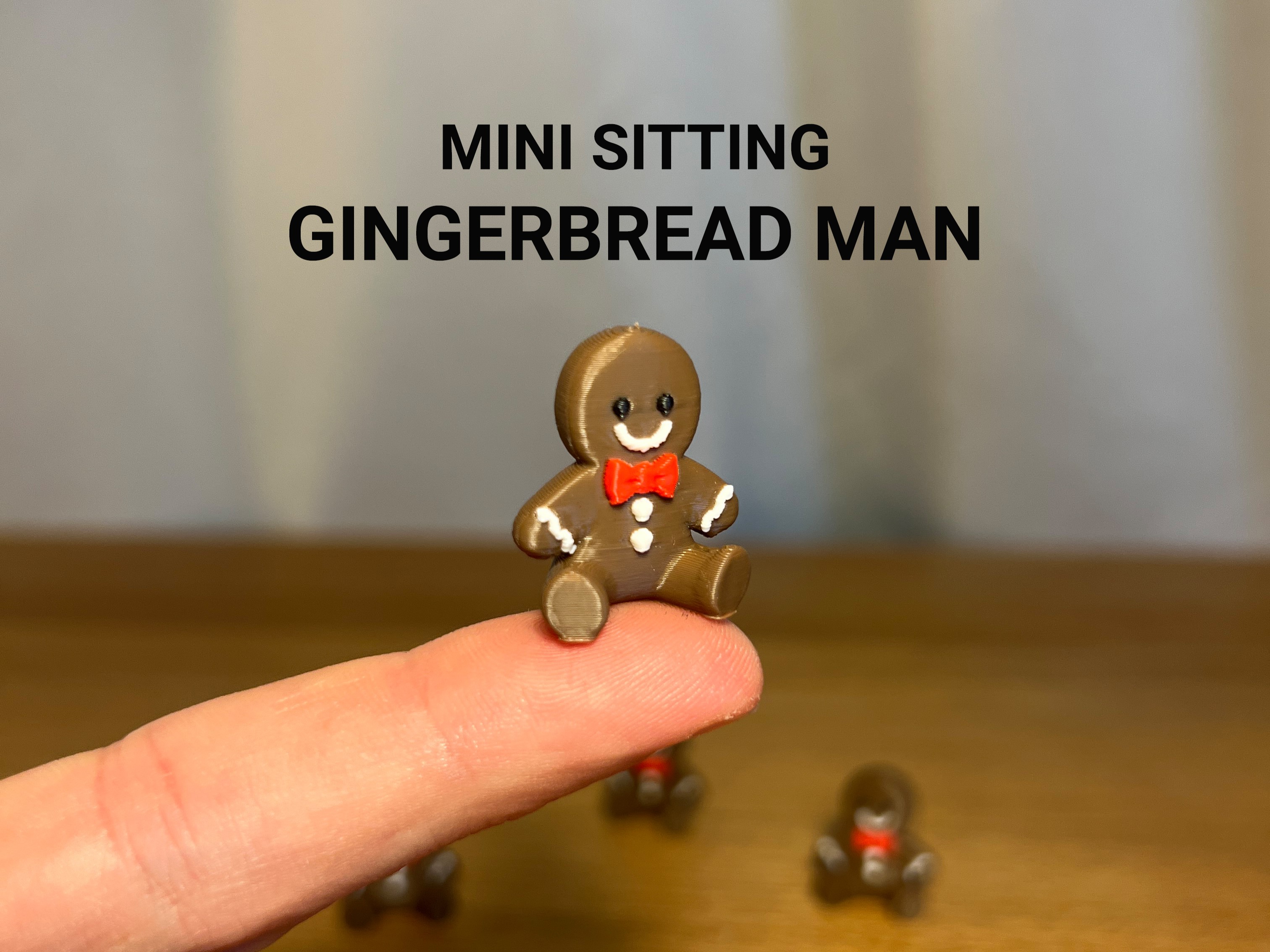 Mini Sitting Gingerbread Man