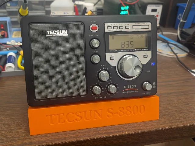 Tecsun S-8800 Radio Desktop Stand