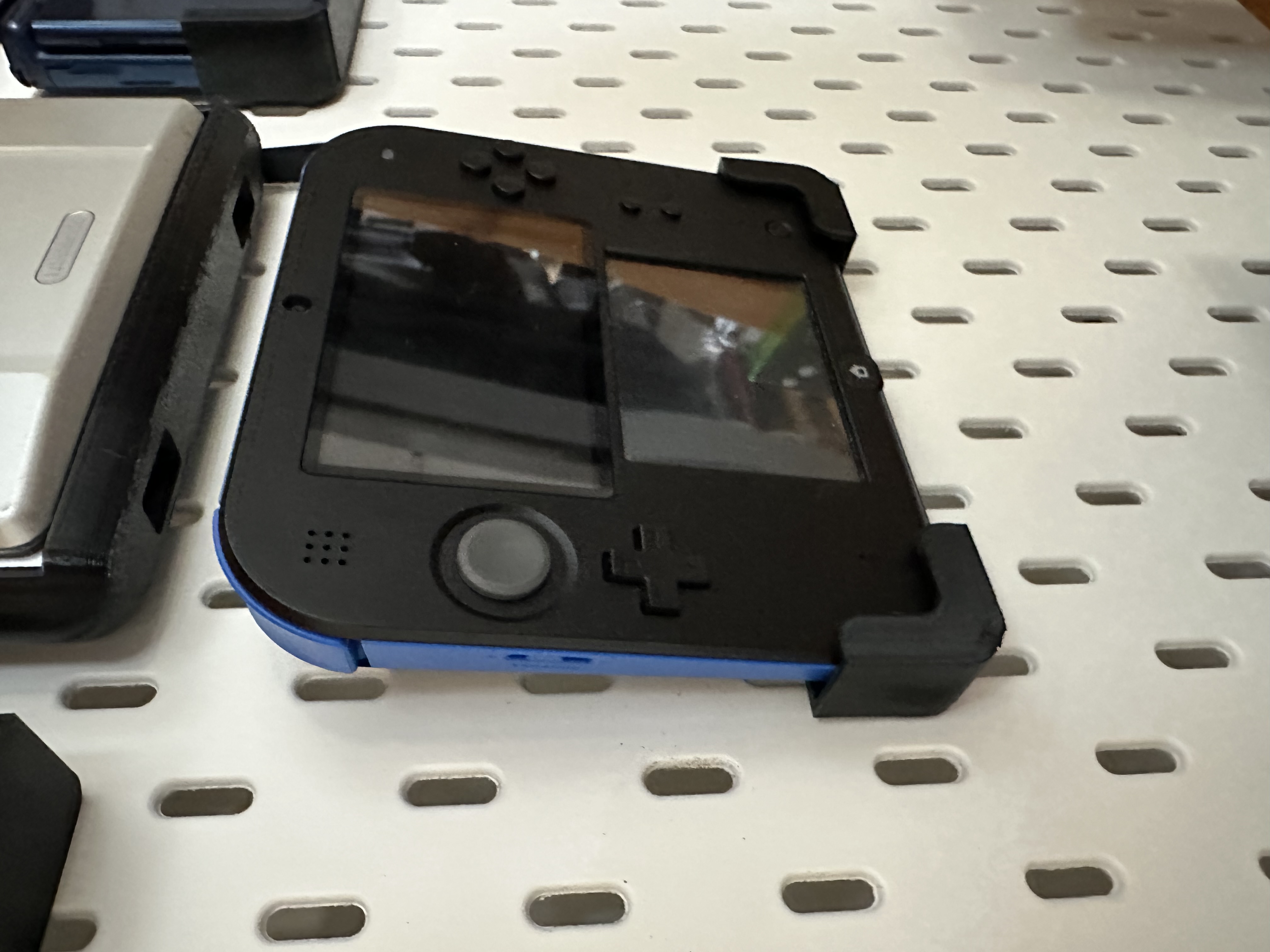 Nintendo 2DS Skadis Mount 3D model thumbnail
