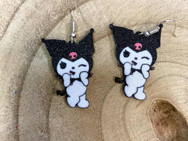 Standing Kuromi earrings