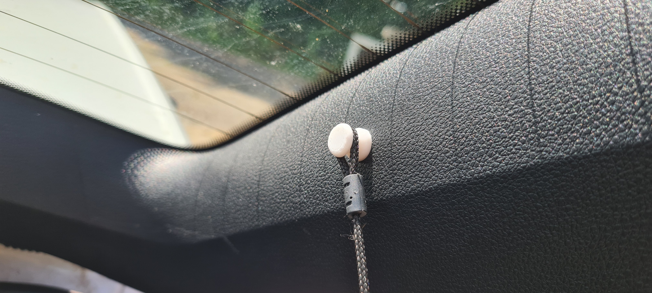 Skoda Octavia III String Knob