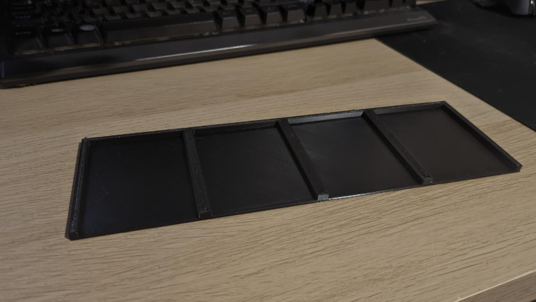 Miniatura 2 do modelo 3D Stackable bin tray