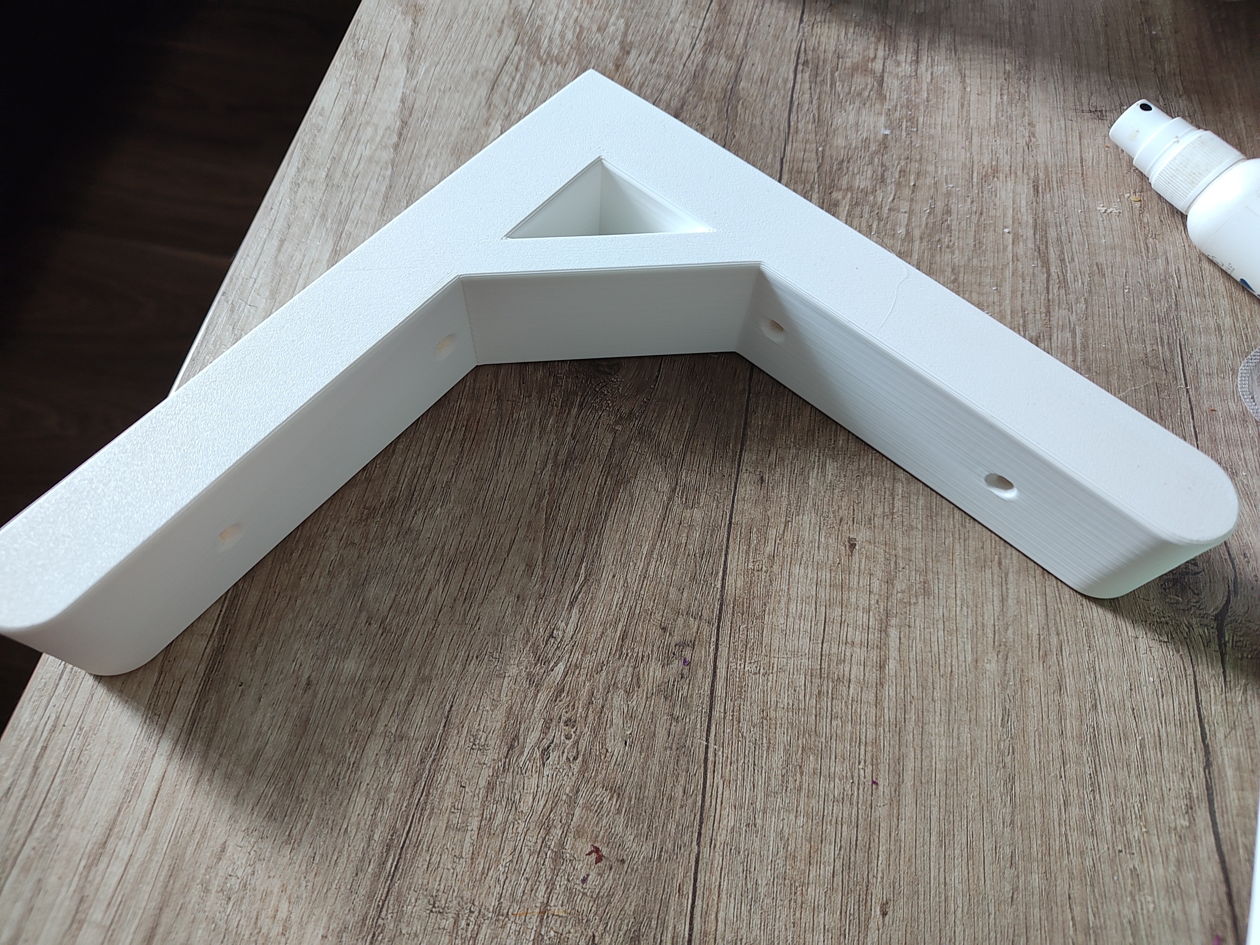 Shelf holder (sturdy)