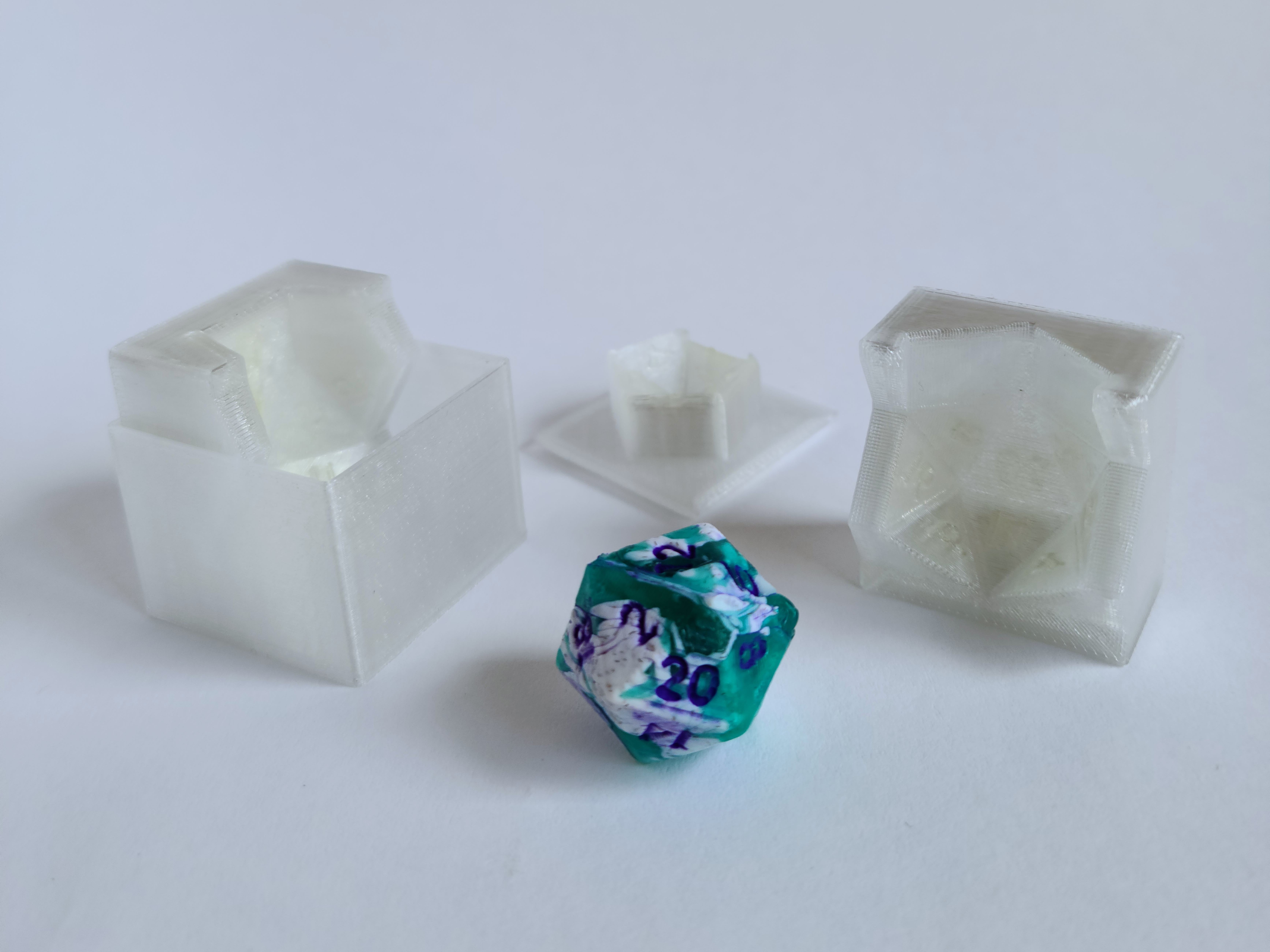 Rediced – D20 Mold for 3D Printing Waste