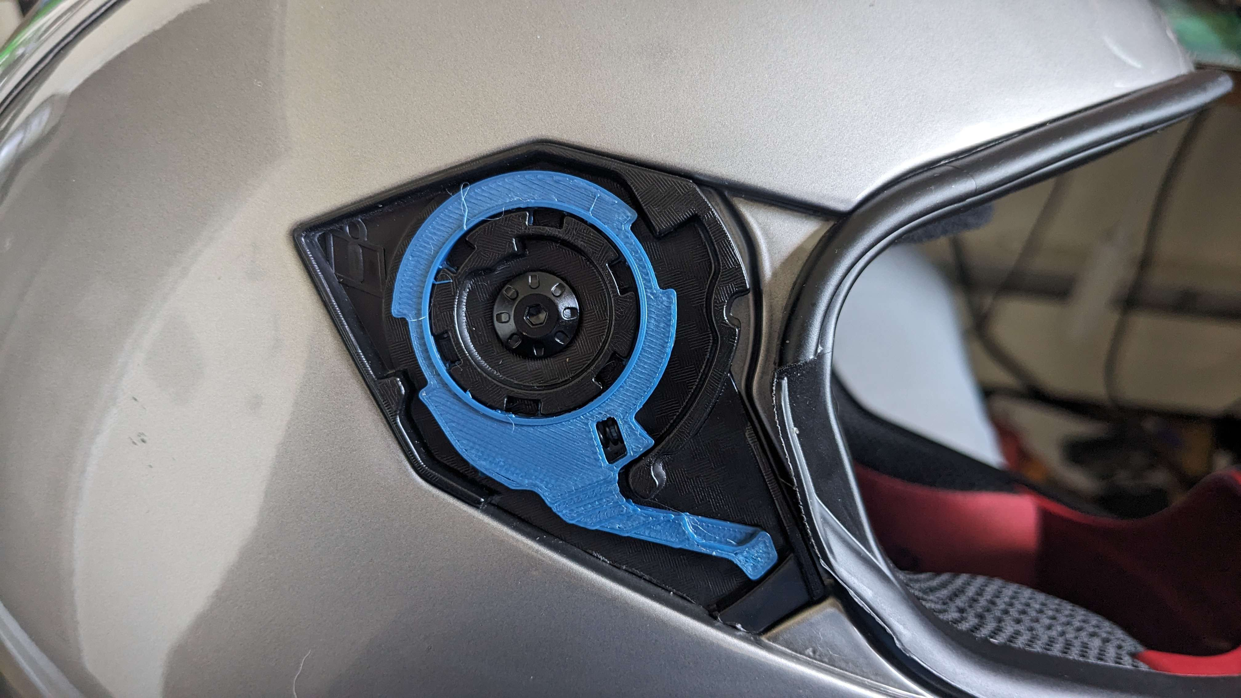 Icon Domain Cornelius Pivot Arm