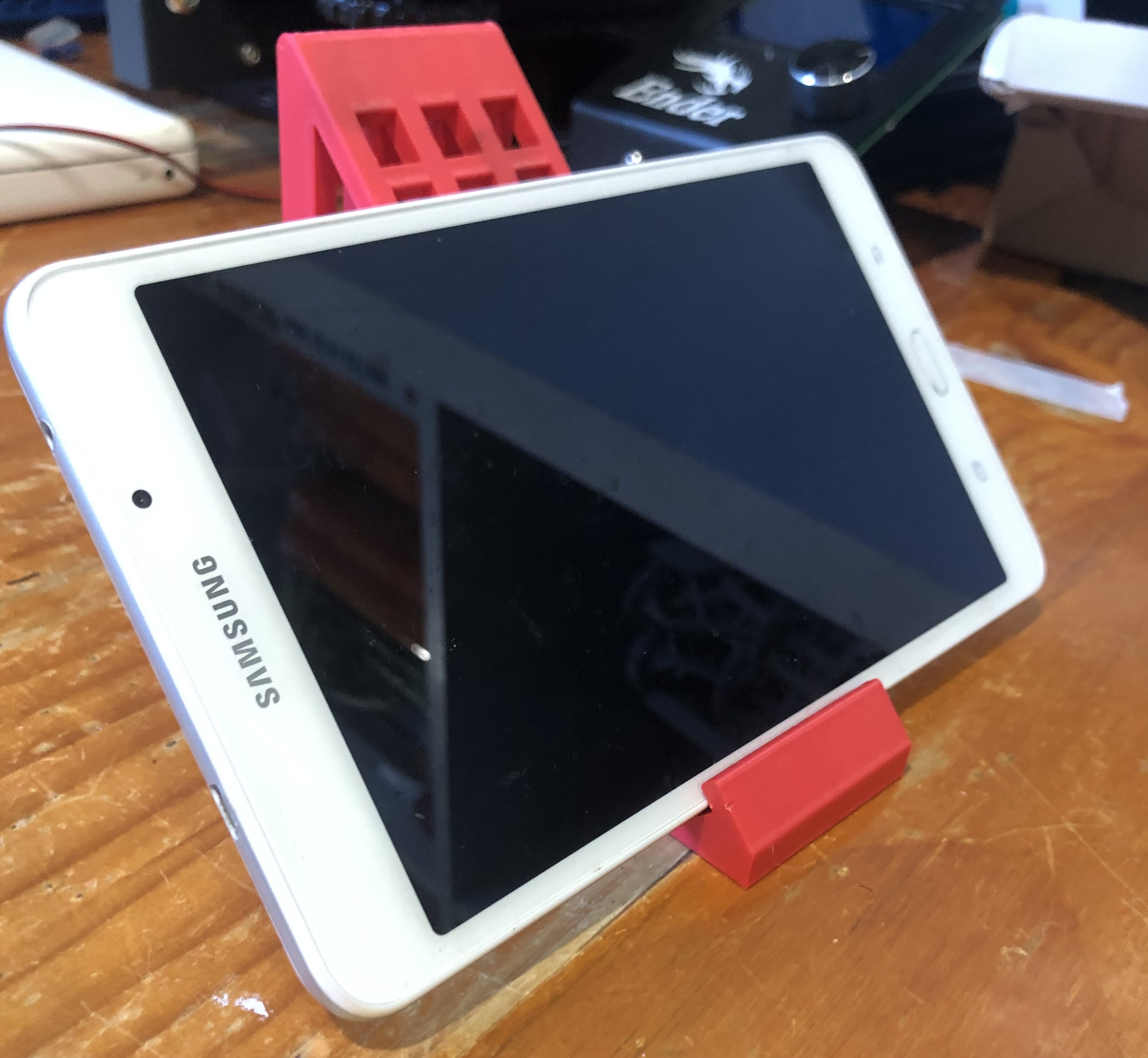 Simple, Sturdy, Easy to Print Phone/Tablet/iPad Stand