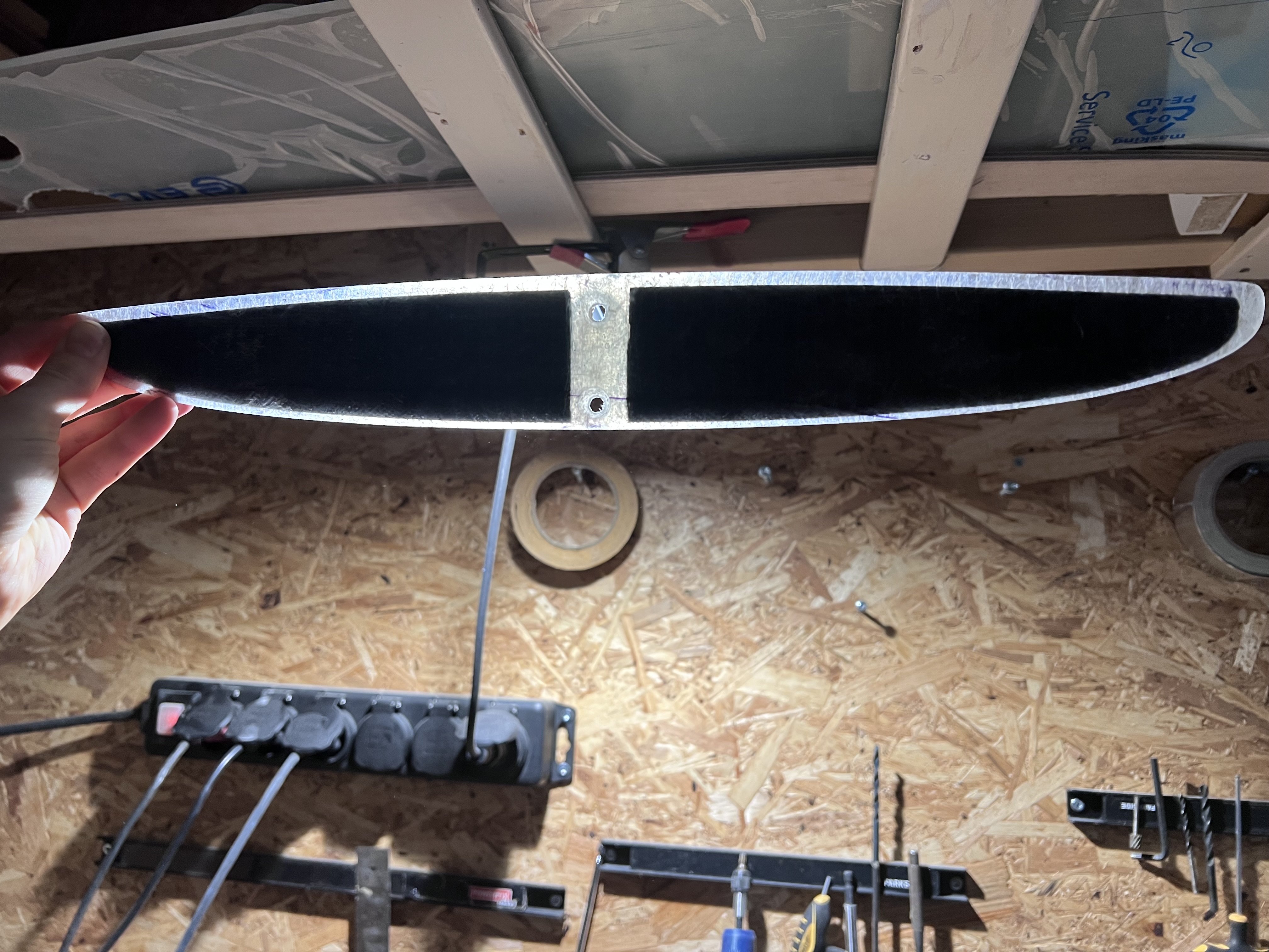 Hydrofoil stab compression mold — thumbnail 8