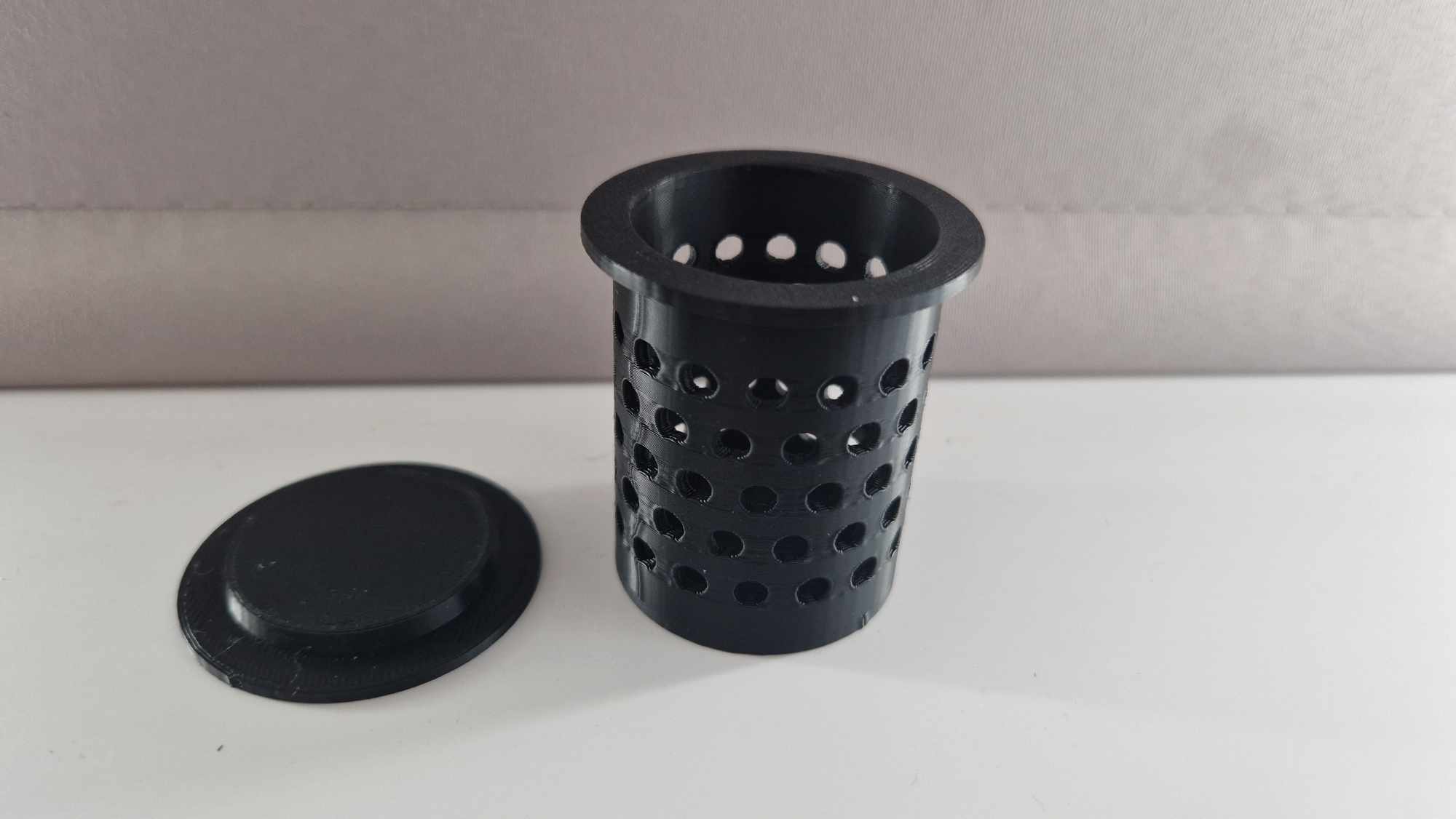 Humidifier For Ovation Guitar With Small Sound Holes By Dunn Chuck humidifier-for-ovation-guitar-with-small-sound-holes-by-dunn-chuck