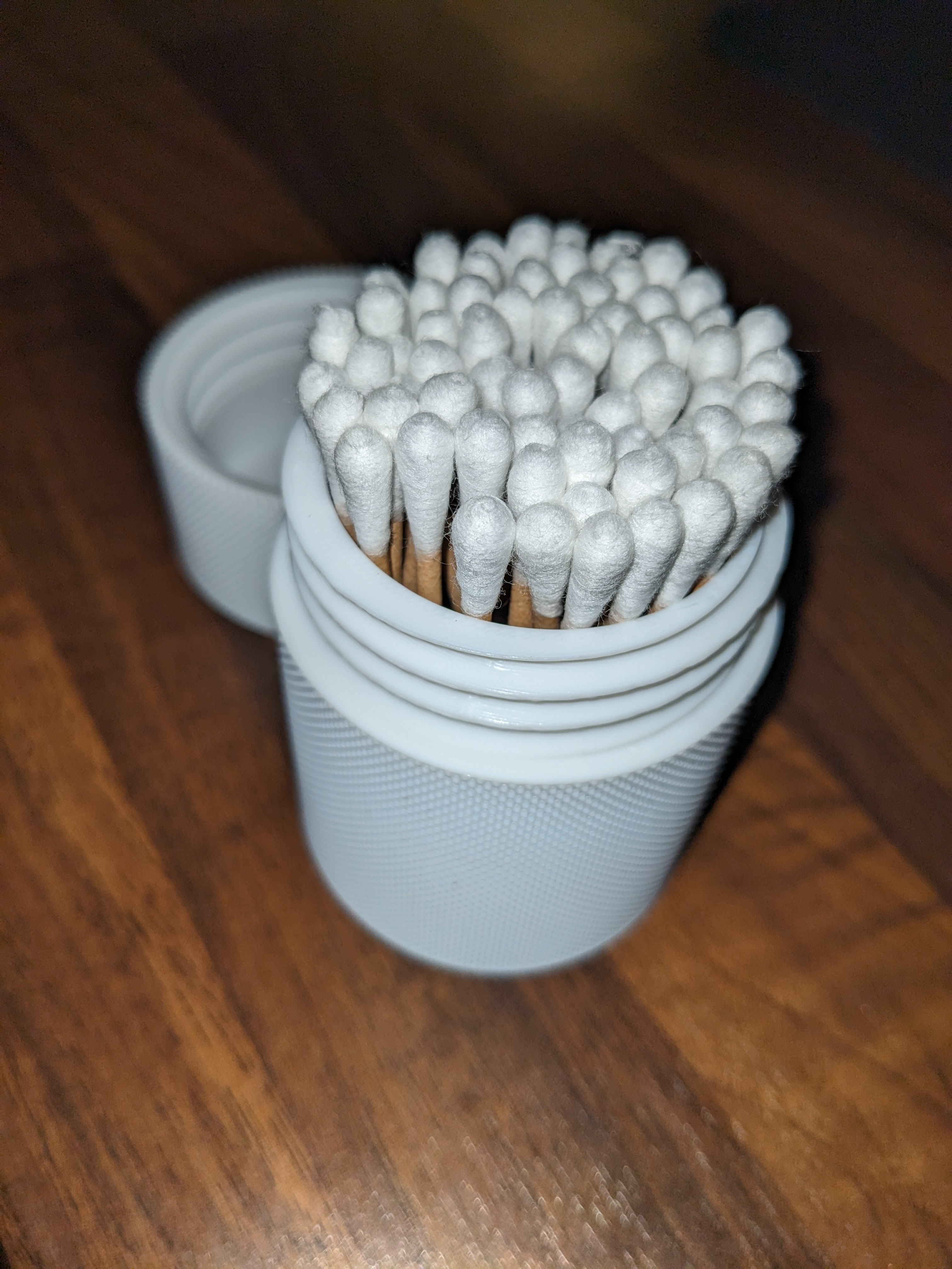 Q-Tip threaded screw container holder | q tip behälter schraubverschluss