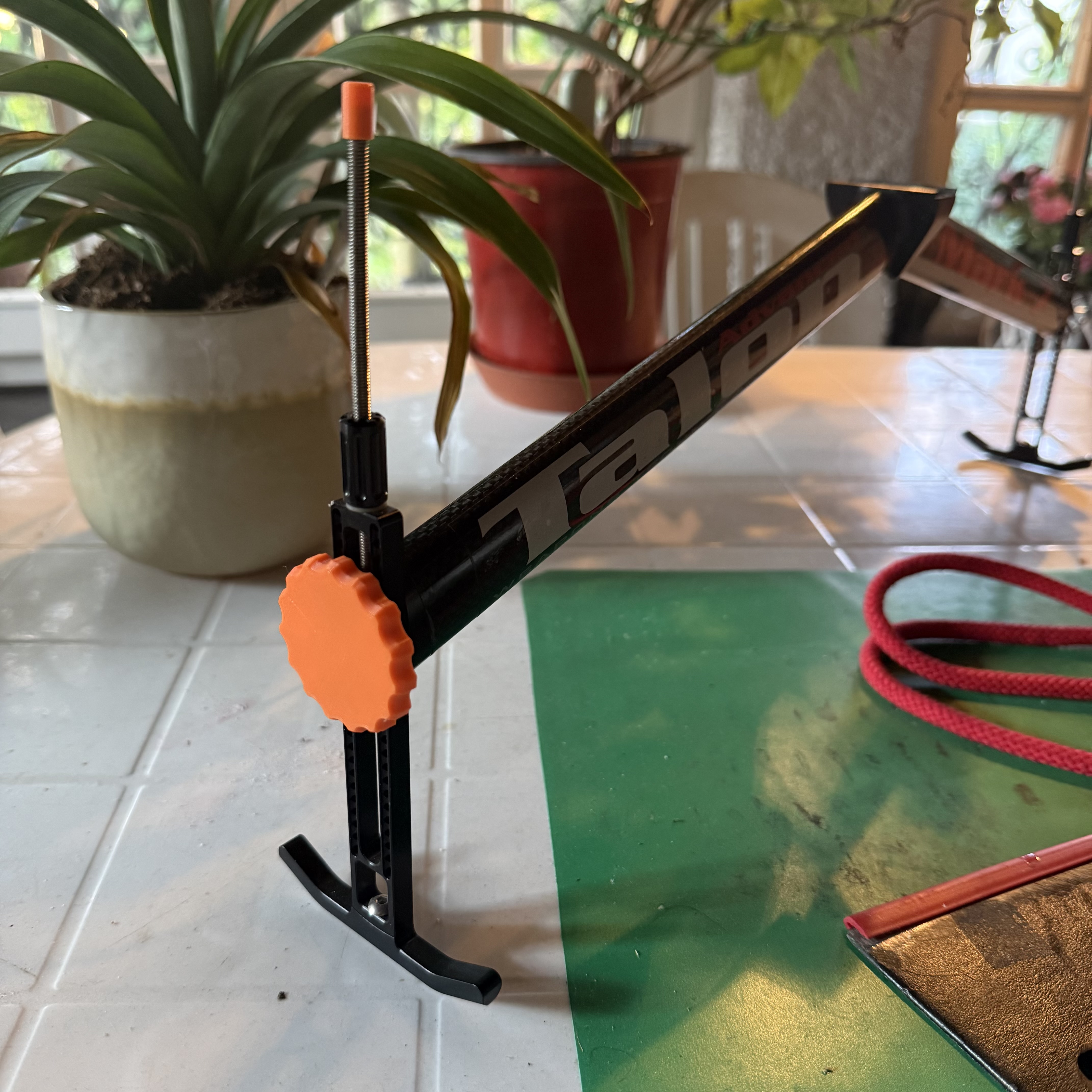 Manopola Bipiede Talon Advanced MK7