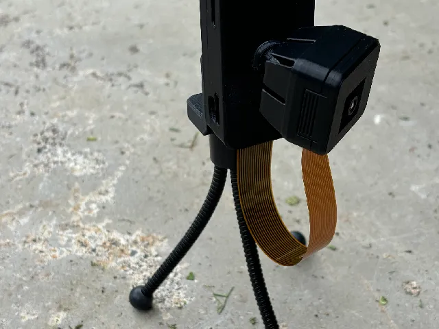 Raspberry Pi Zero 2W and rPi Camera V3 portable camera
