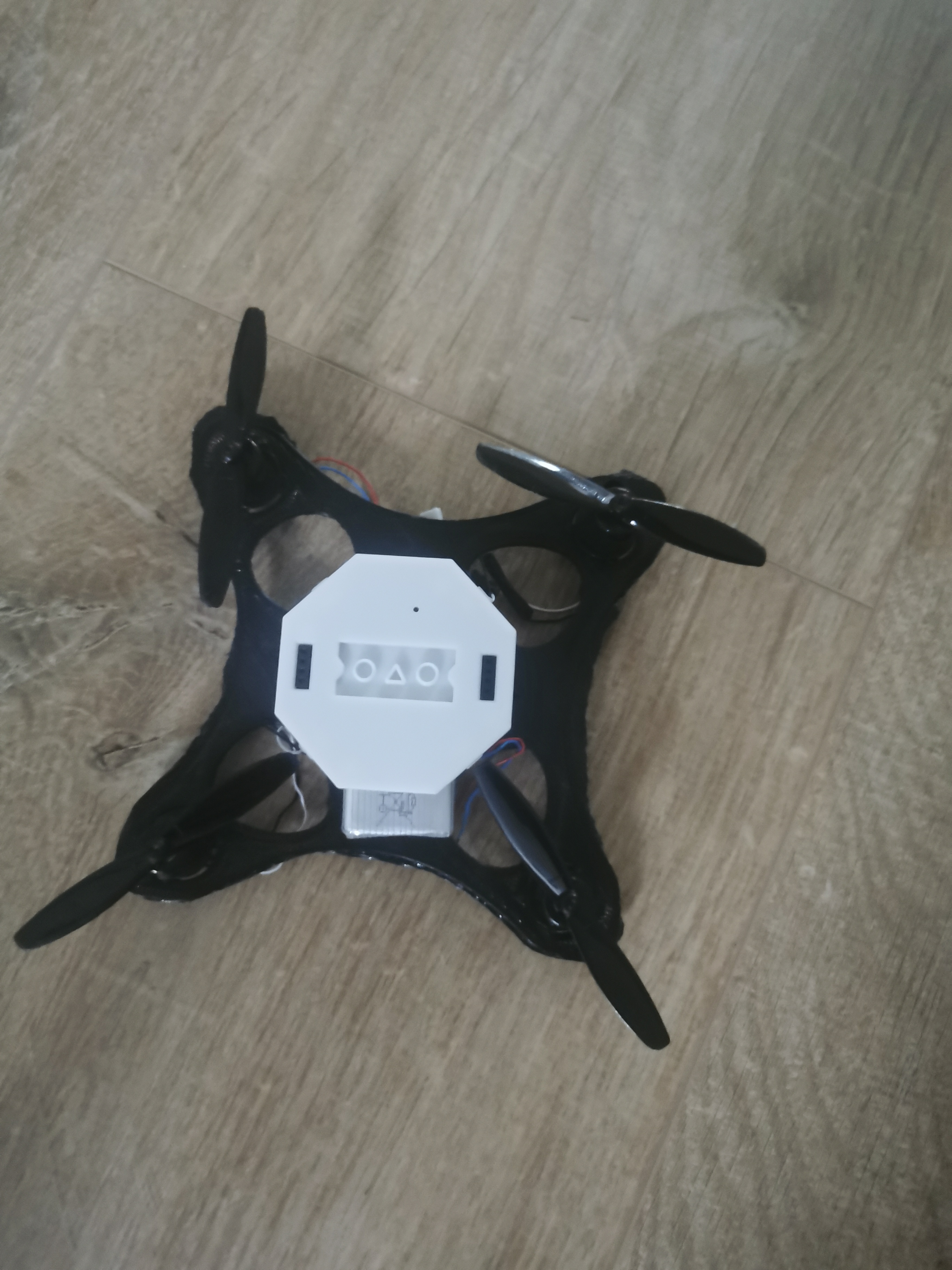 Drone V1 For twist in motors - My first model.